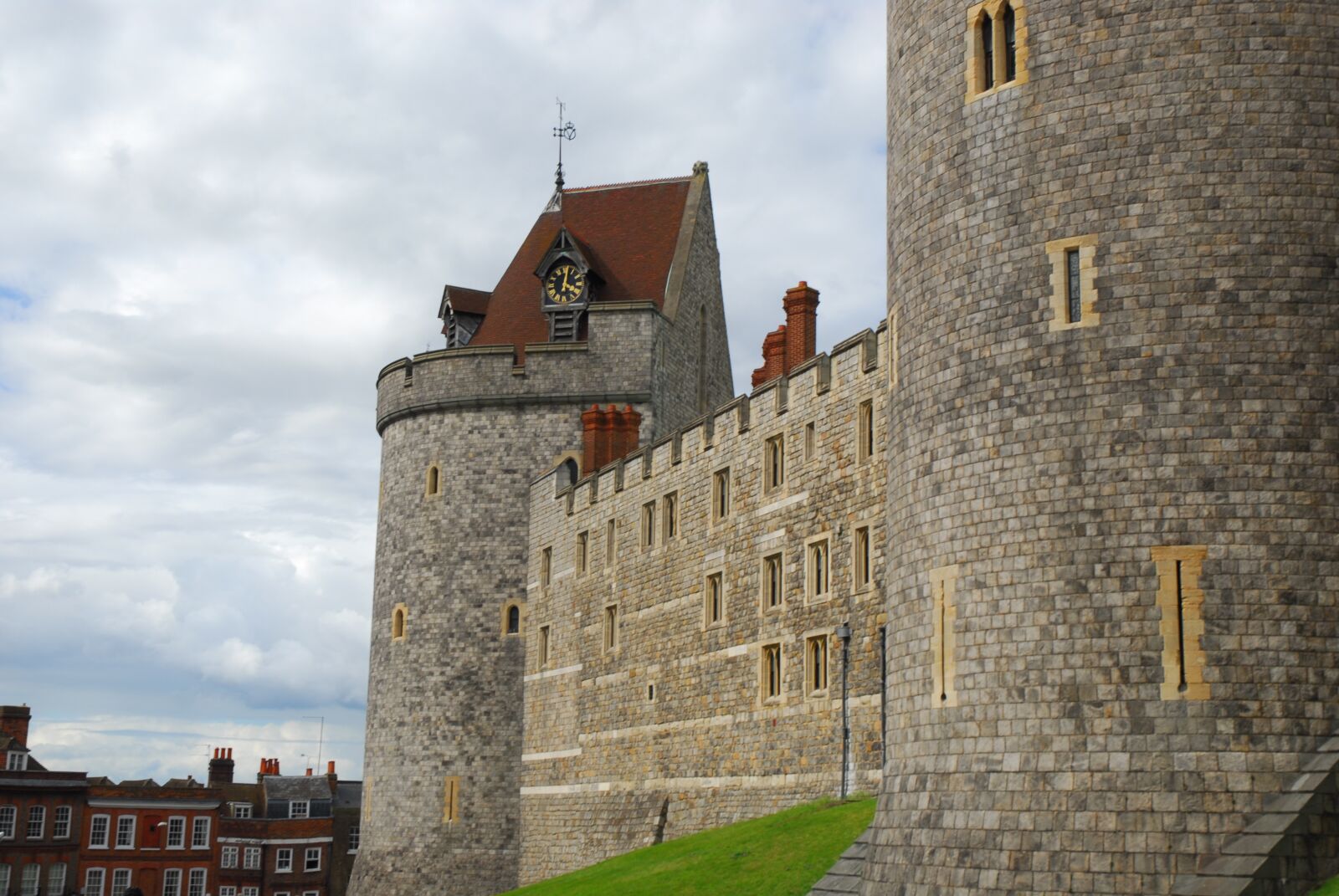 Nikon D200 sample photo. Windsor castle, lamp, crown photography