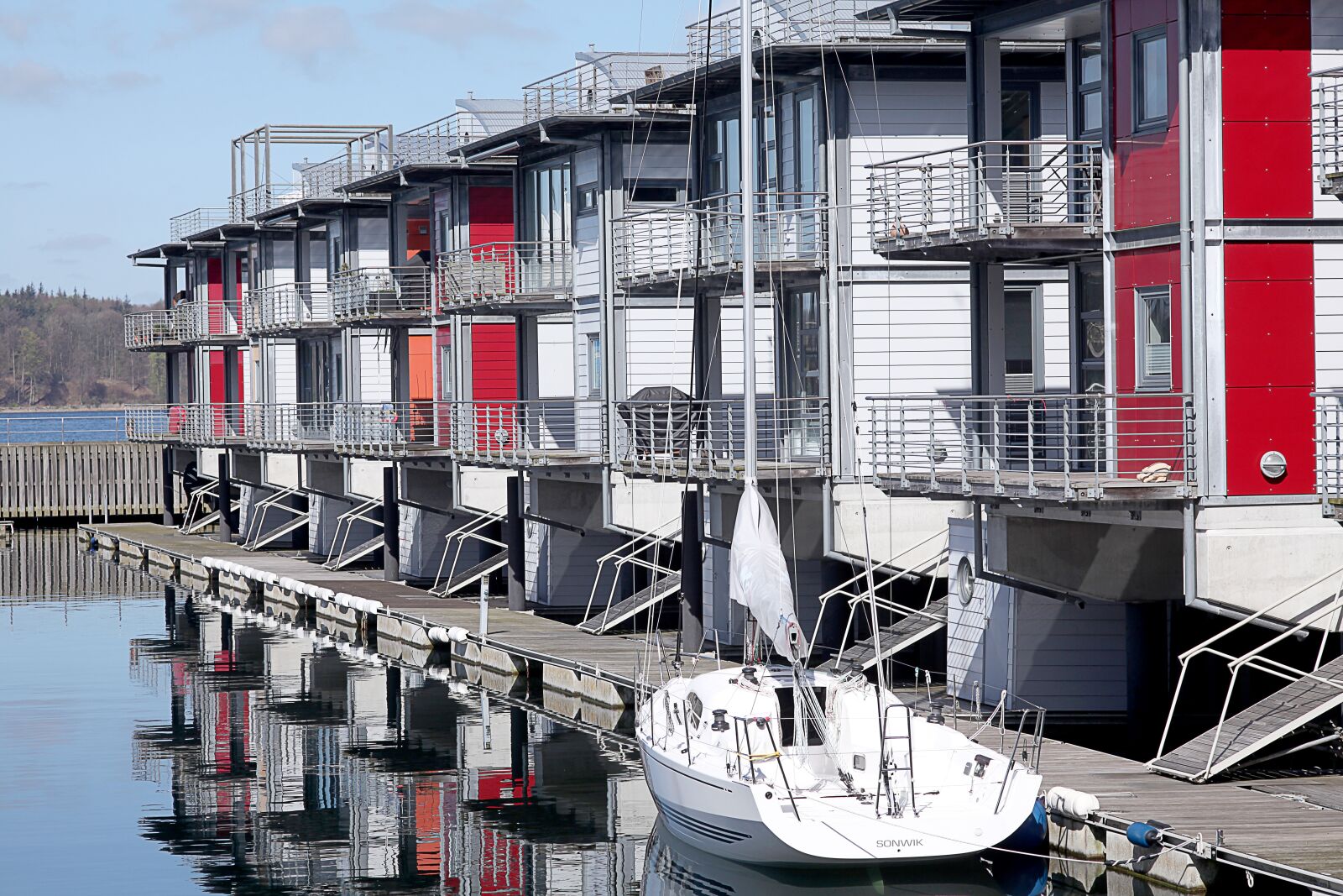 Canon EOS 5D Mark II sample photo. Water house, water, boat photography