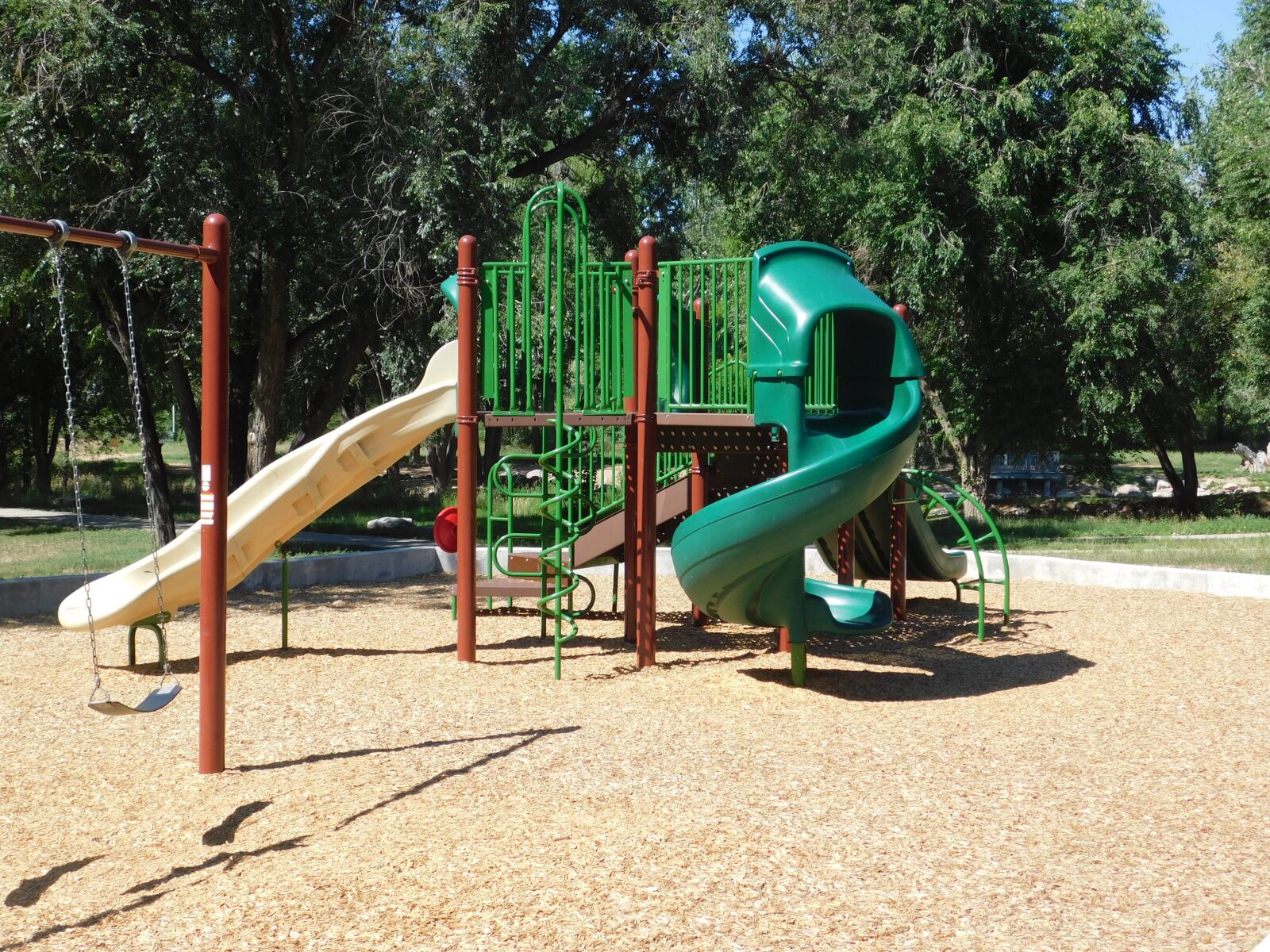 Nikon Coolpix B500 sample photo. Play, park, trees photography