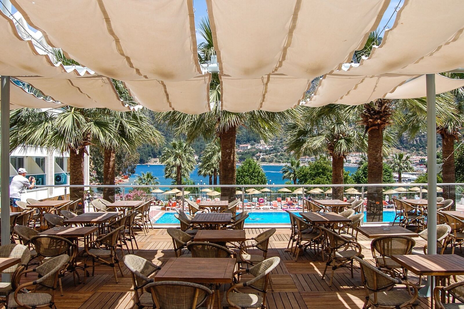 Nikon D40 sample photo. Patio, structure, area, restaurant photography