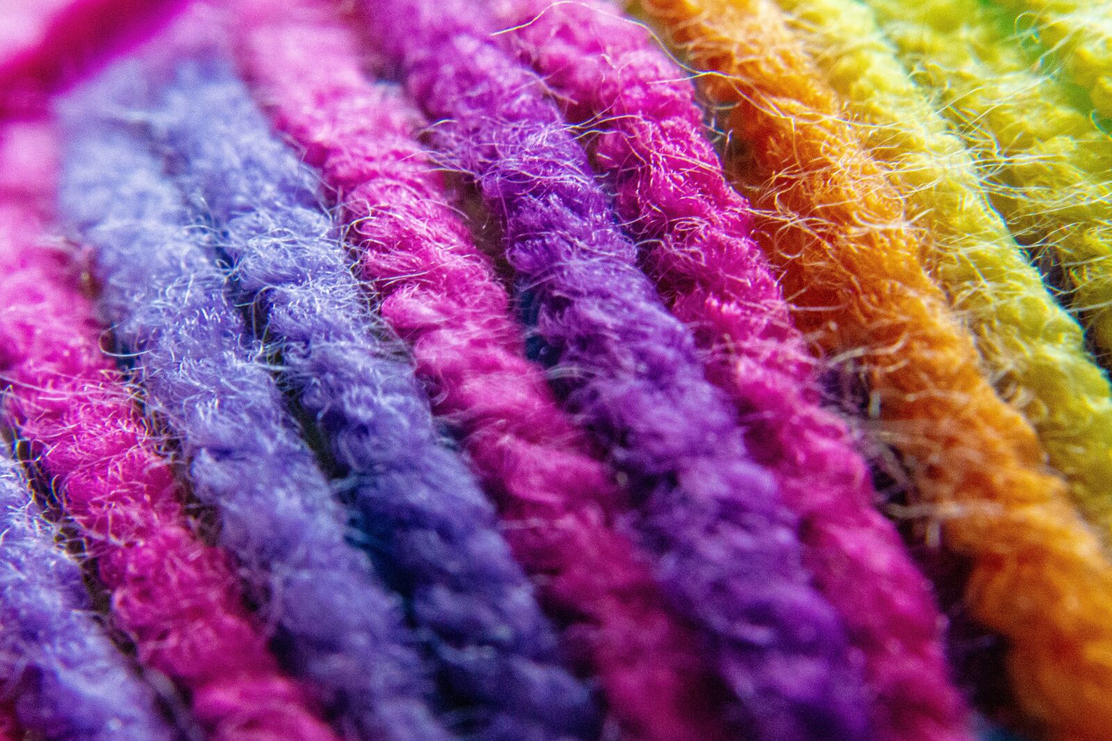 Canon EOS 700D (EOS Rebel T5i / EOS Kiss X7i) sample photo. Yarn, wool, thread photography