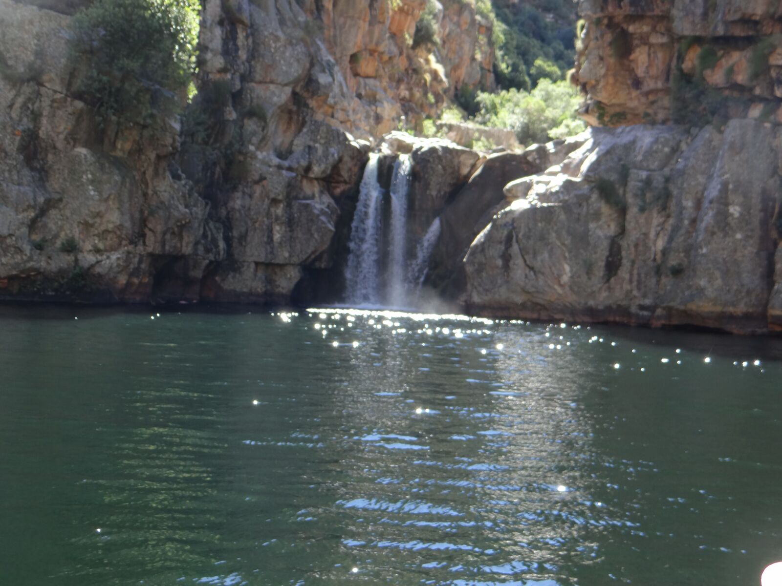Sony DSC-HX200V sample photo. Waterfall, pool, lake photography