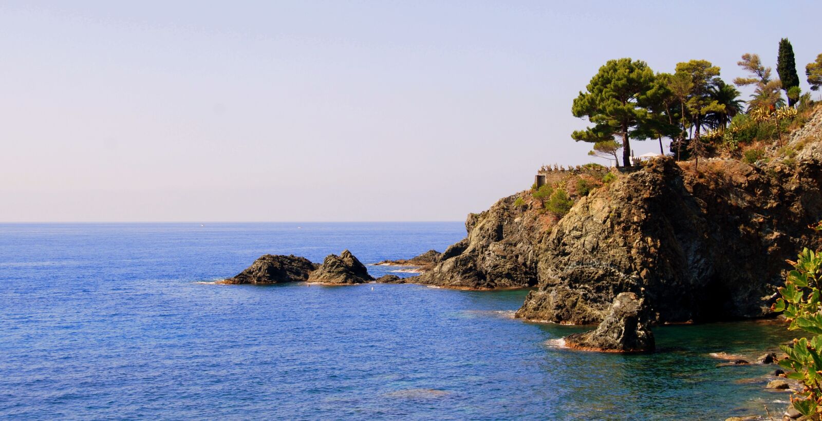 Nikon D60 sample photo. Cliff, sea, mountain photography