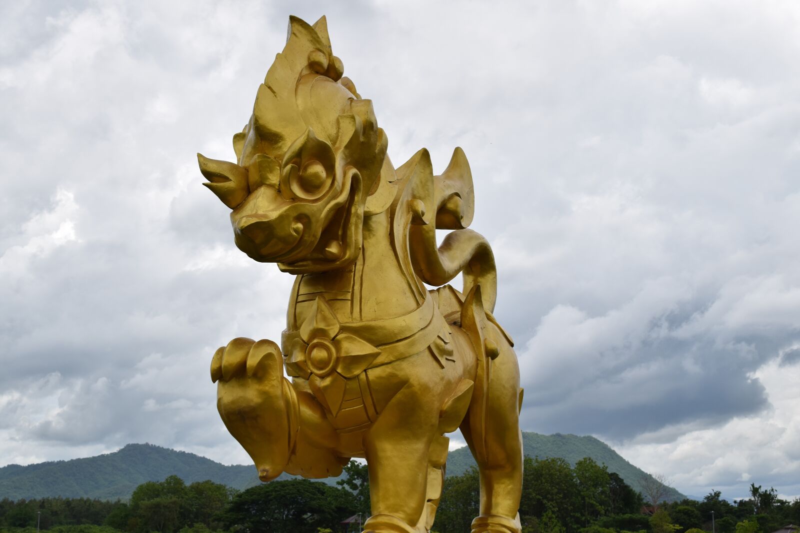 Nikon D5300 sample photo. Singha, beer, park photography