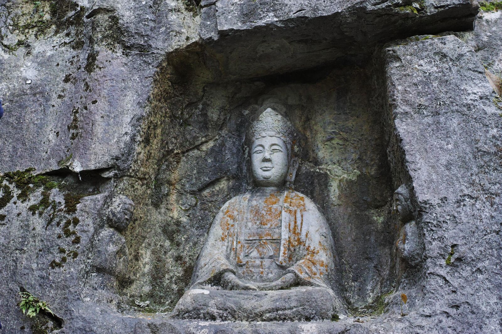 Sigma dp2 Quattro sample photo. Hangzhou, lingyin temple, klippe photography