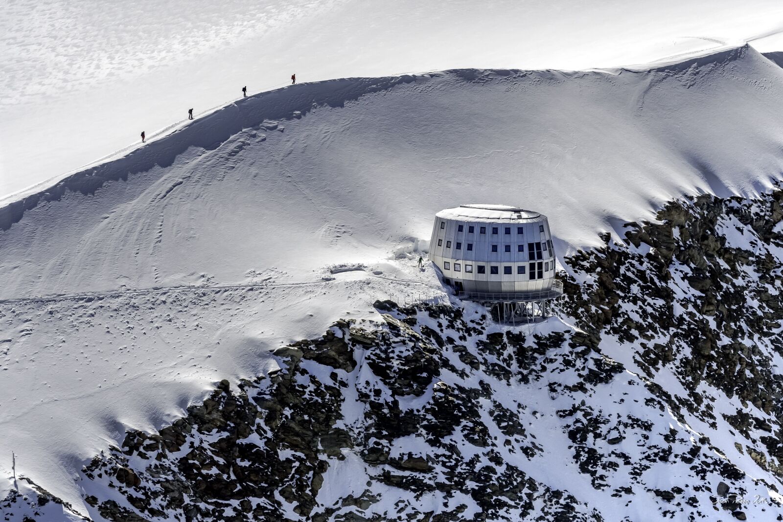Nikon D500 sample photo. Refuge, mountain, nature photography