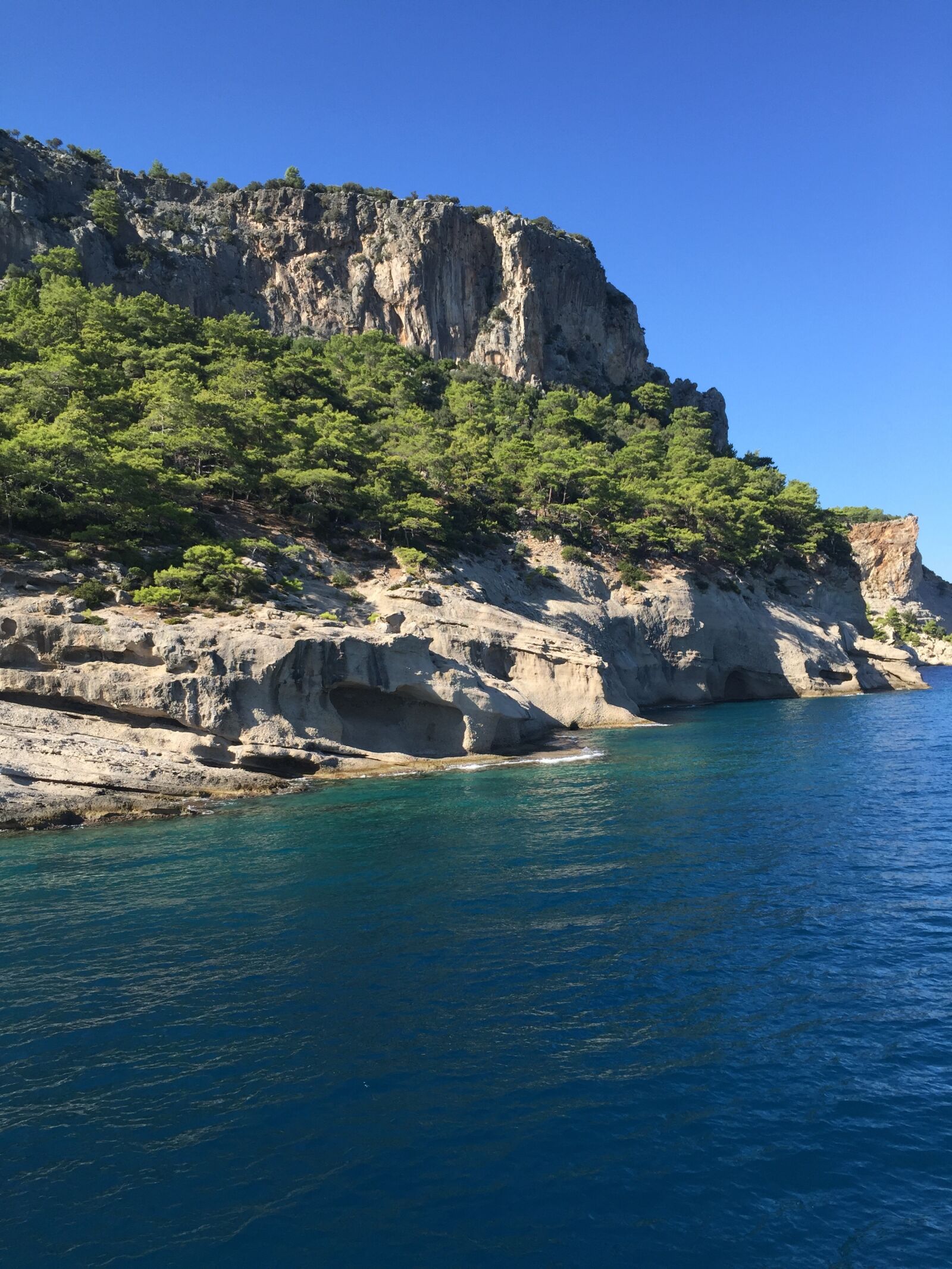 Apple iPhone 6 sample photo. Ocean, sea, mountains photography