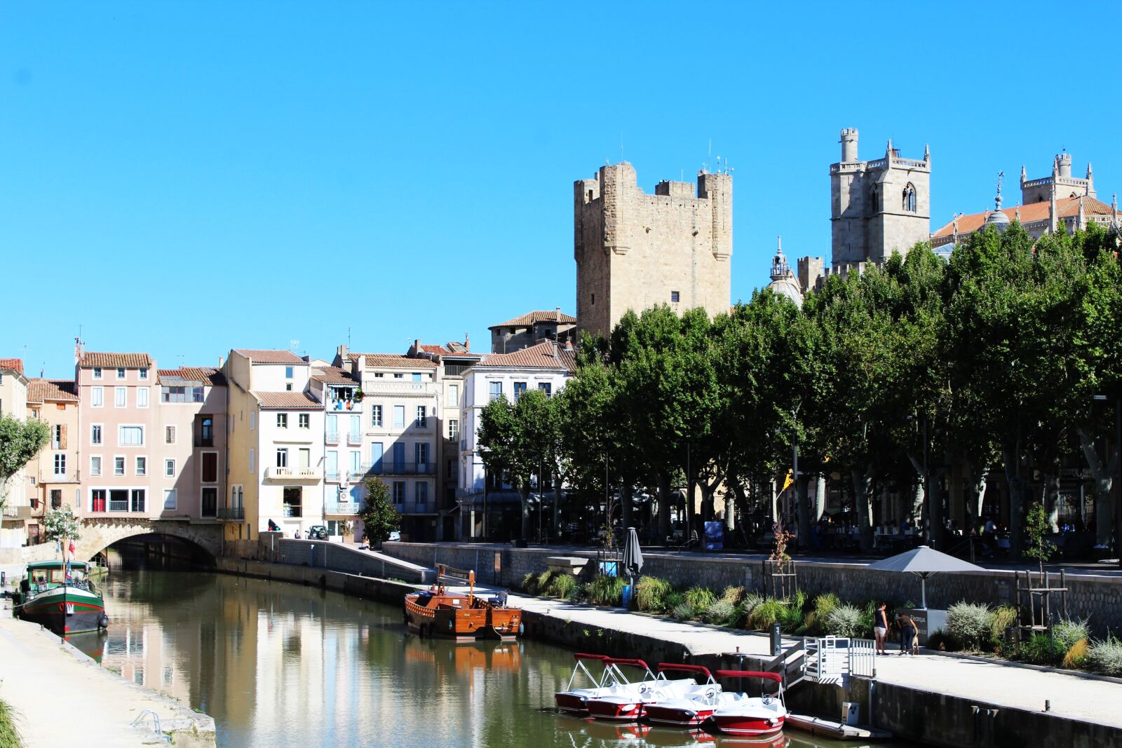 Canon EOS 1200D (EOS Rebel T5 / EOS Kiss X70 / EOS Hi) sample photo. Narbonne, france, channel photography