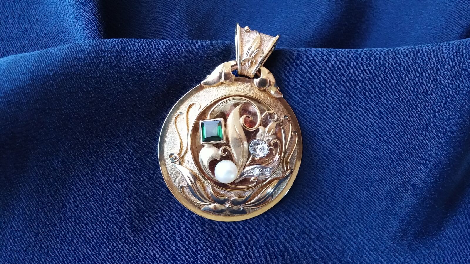 LG G3 sample photo. Jewellery, jewels, saphire photography