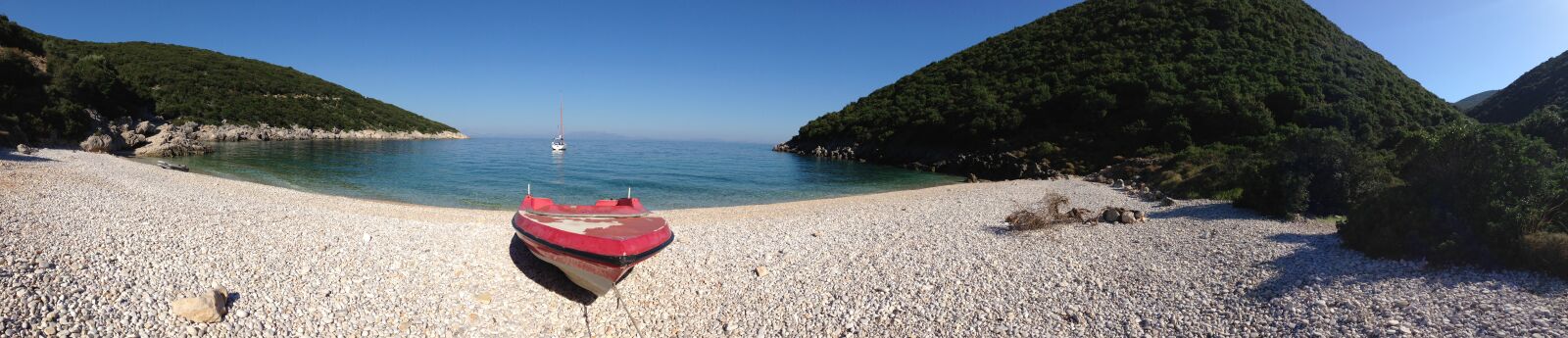 Apple iPhone 5 sample photo. Beach, boat, croatia, panoramic photography