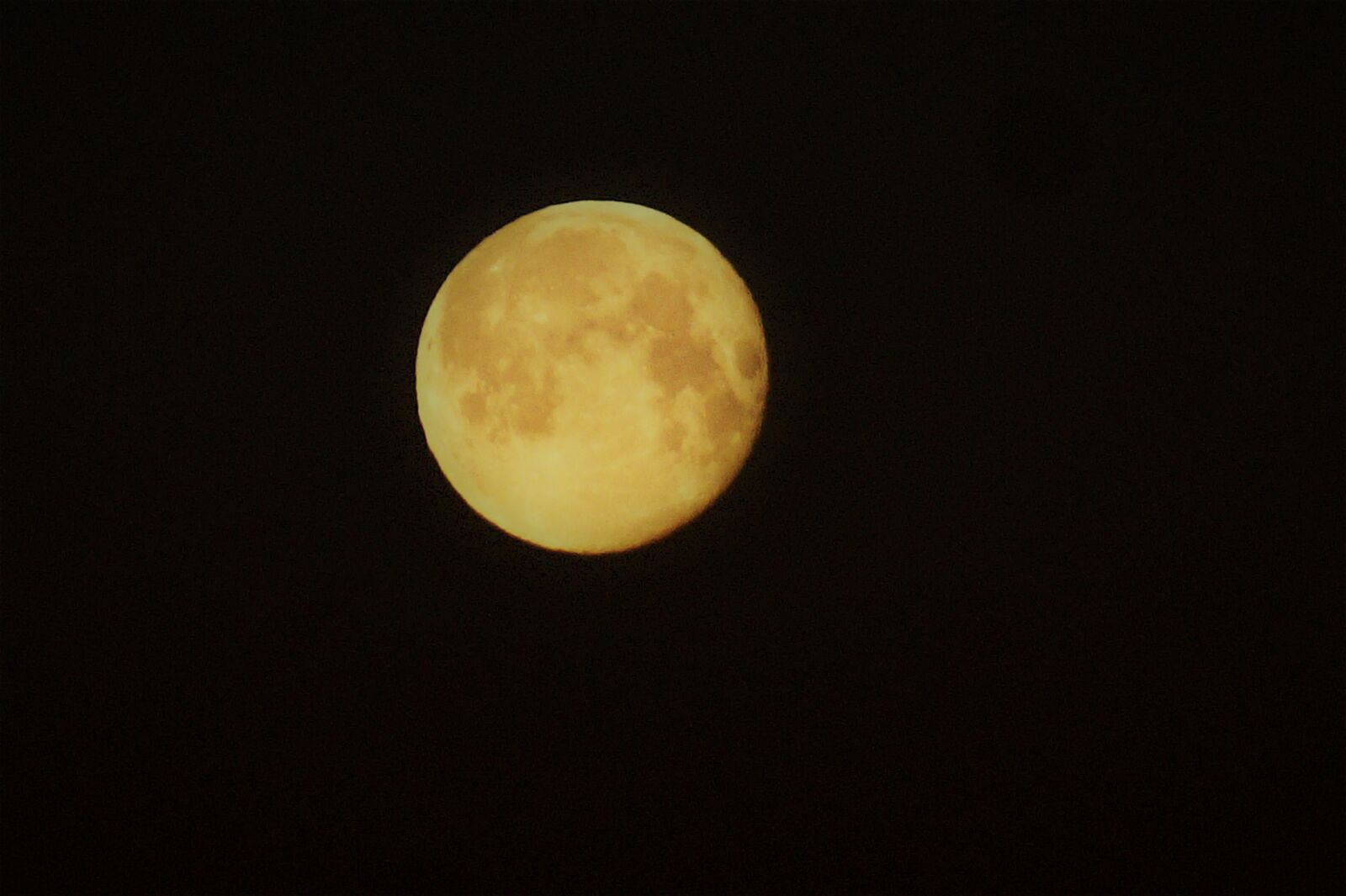 Sony SLT-A58 sample photo. Month, full moon, night photography
