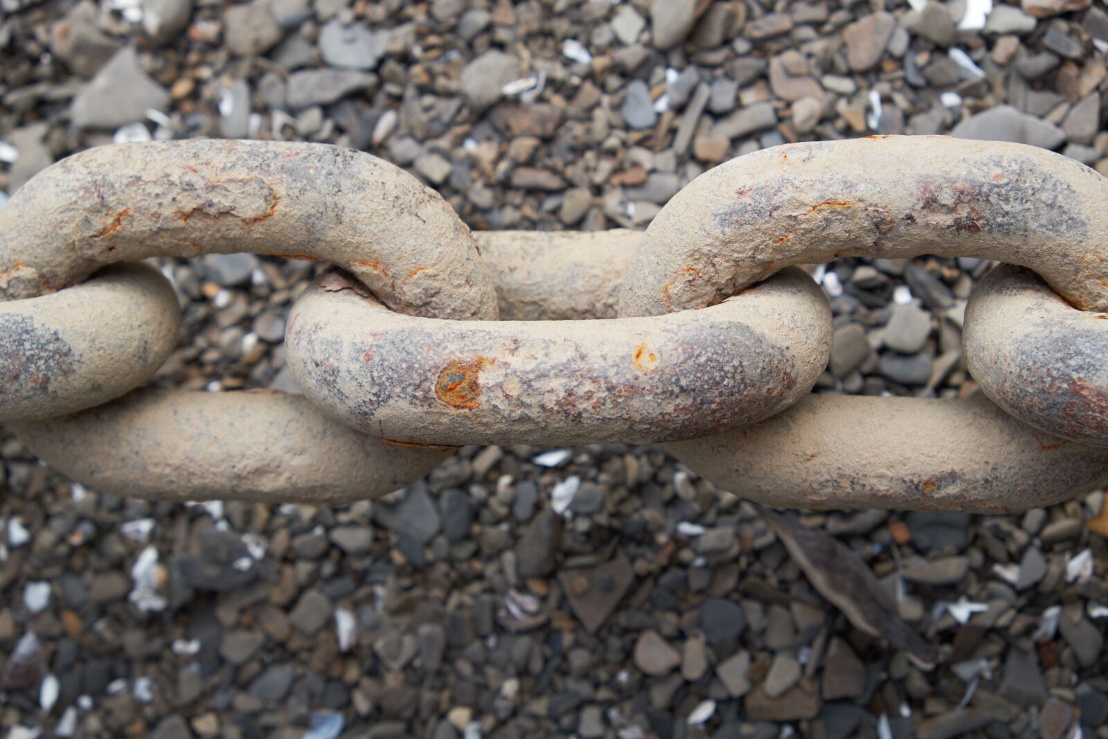 Fujifilm XF 18-55mm F2.8-4 R LM OIS sample photo. Chain, metal, ship photography