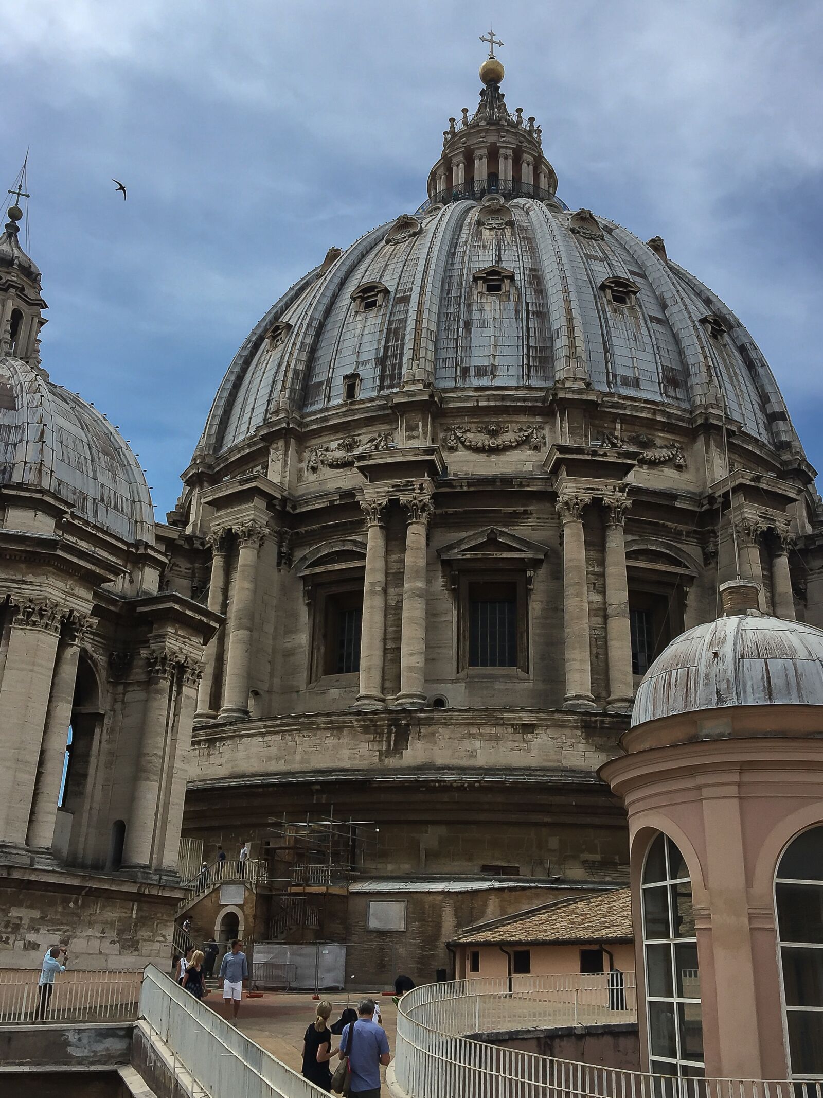 iPhone 6 Plus back camera 4.15mm f/2.2 sample photo. Rome, basilica, saint-pierre photography