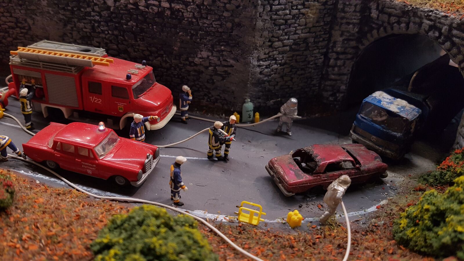 Samsung Galaxy S7 sample photo. Miniature, fire brigade, firefighters photography