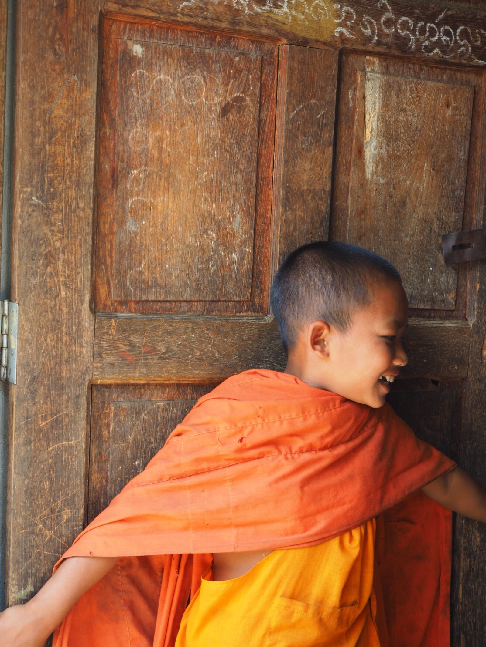 Olympus OM-D E-M10 II sample photo. Temple, buddhist, east photography