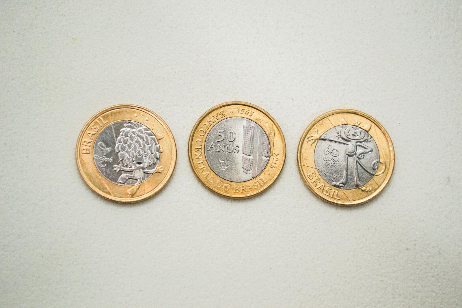 Nikon D3100 sample photo. Brazil, coin, dinheiro, jonaskakaroto photography