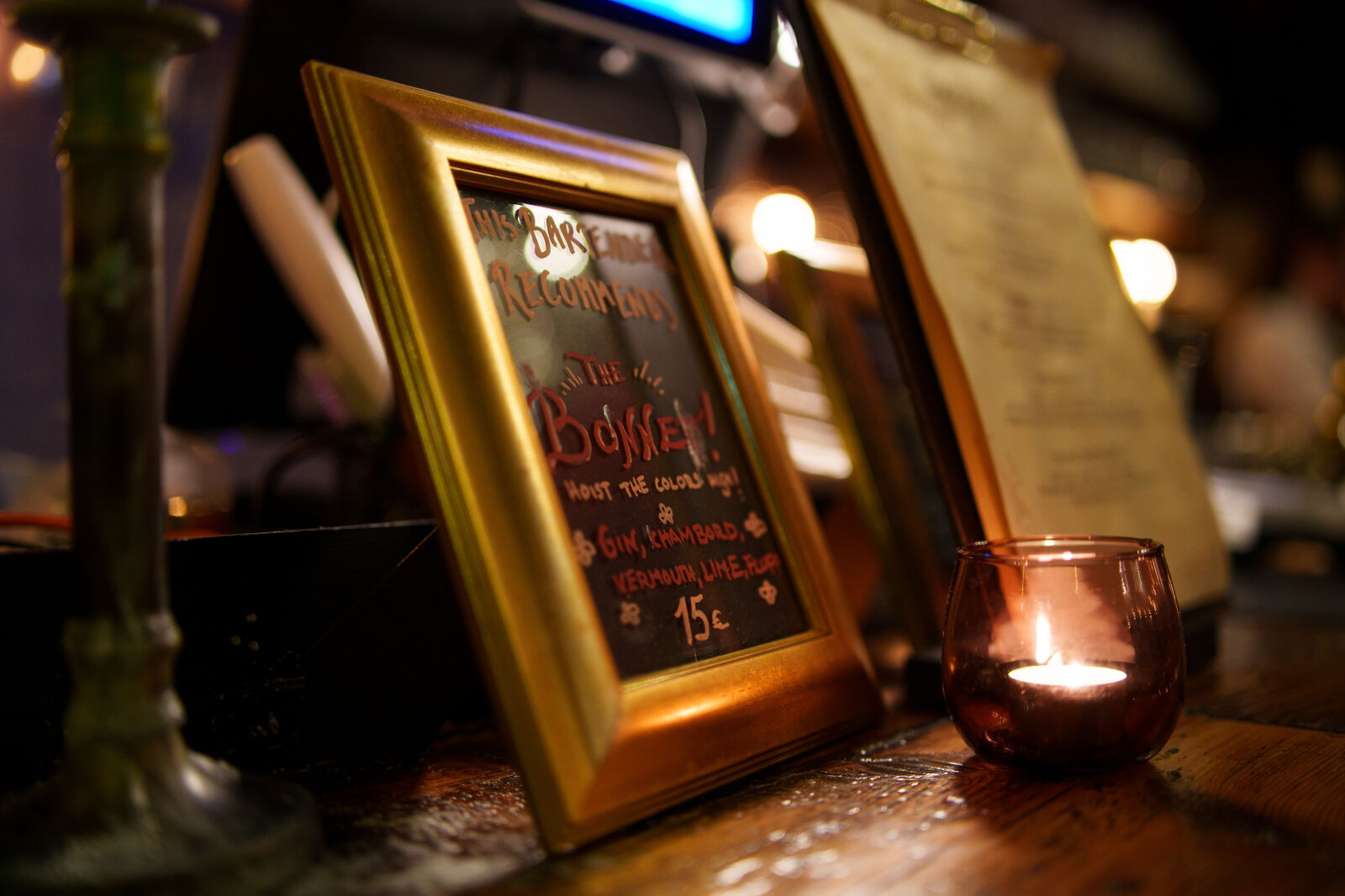 Samyang AF 35mm F1.4 P sample photo. Bartender recommends photography