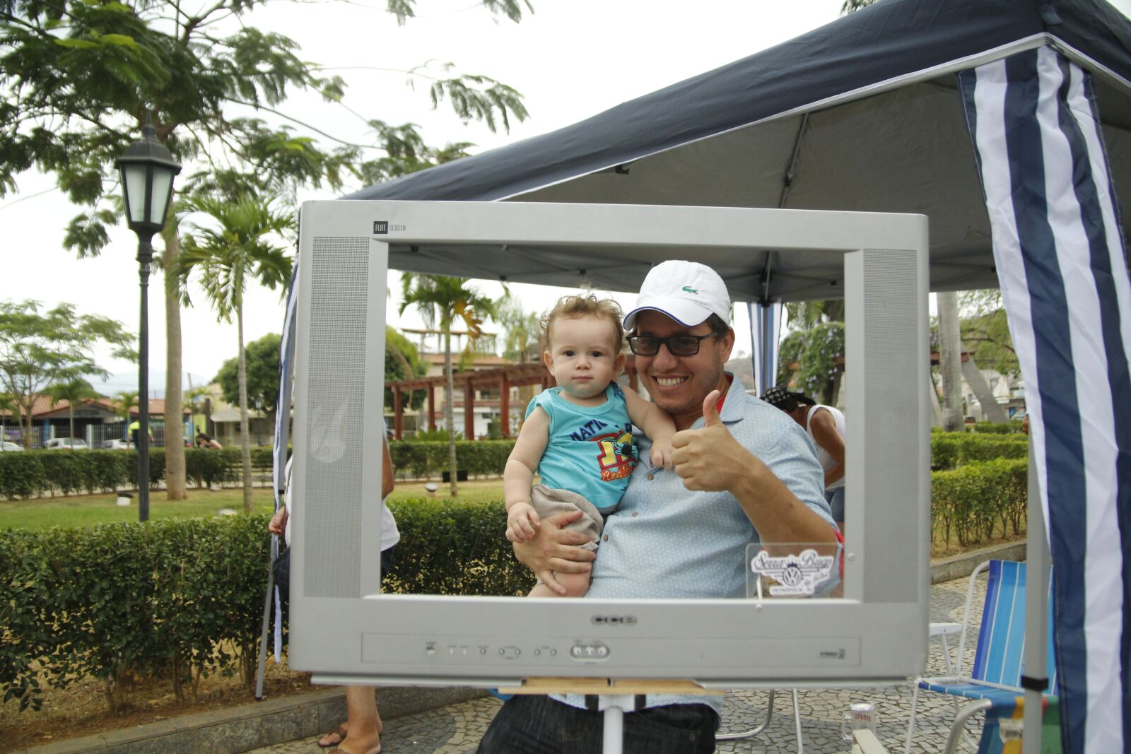 Canon EOS 1200D (EOS Rebel T5 / EOS Kiss X70 / EOS Hi) sample photo. Dad, the father, son photography