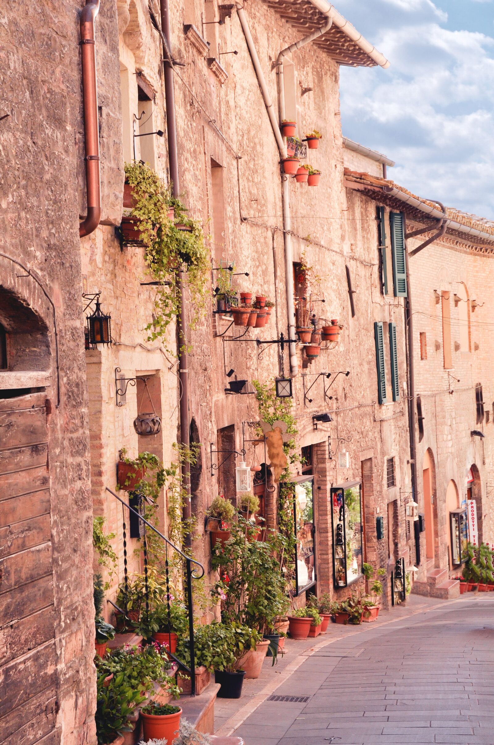 Nikon D90 sample photo. Street in assisi, assisi photography