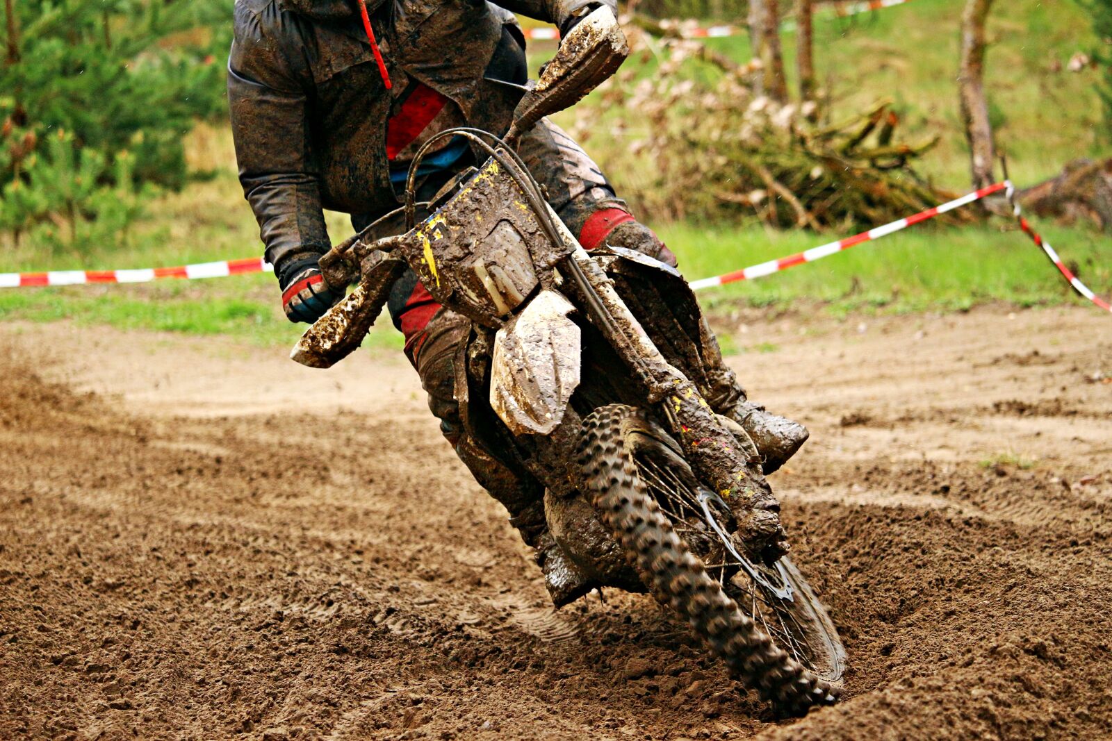 Canon EOS 100D (EOS Rebel SL1 / EOS Kiss X7) sample photo. Motocross, enduro, motorcycle photography