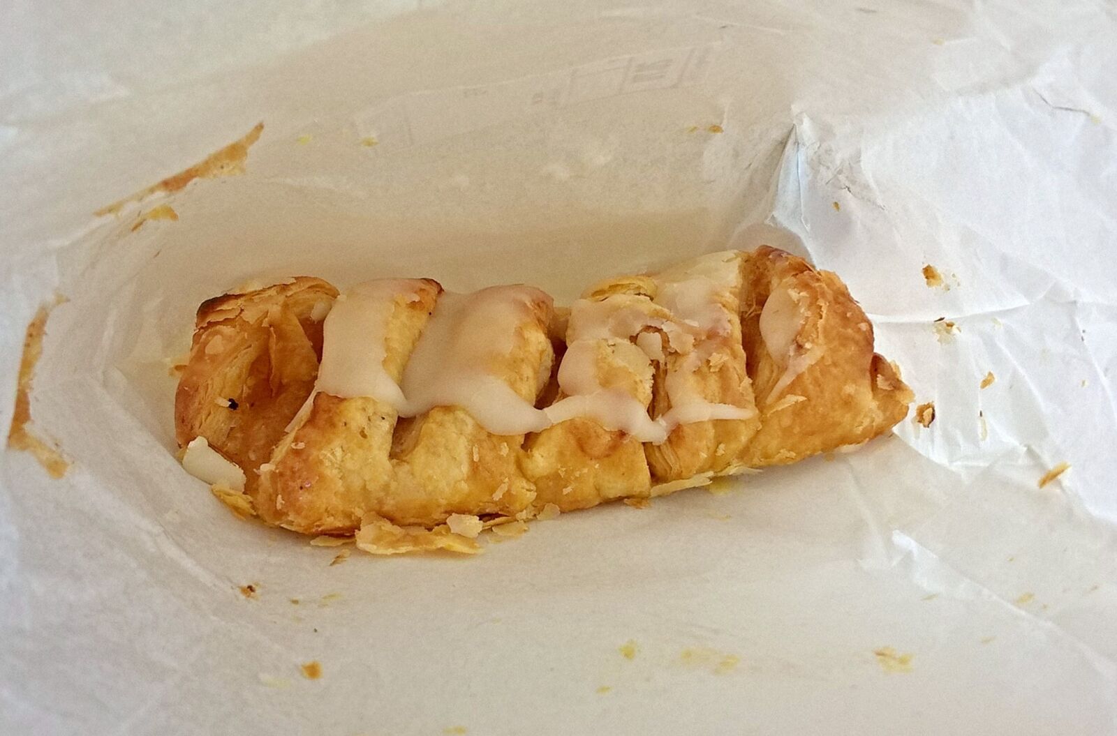 Microsoft Lumia 640 LTE Dual SIM sample photo. Cake, frosting, puff pastry photography