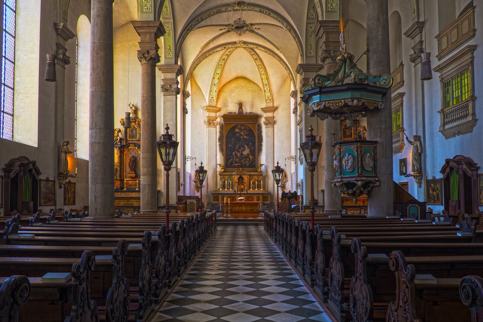 Olympus OM-D E-M10 sample photo. Church, altar, architecture photography