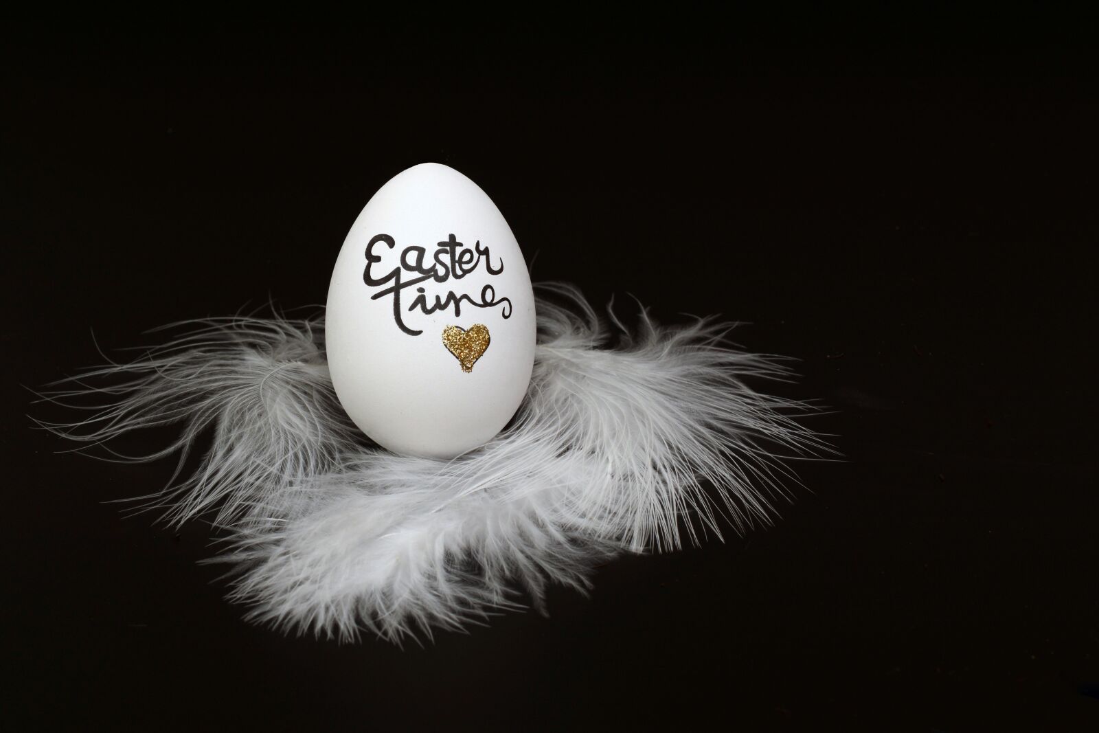 Nikon D7100 sample photo. Easter egg, egg, glass photography