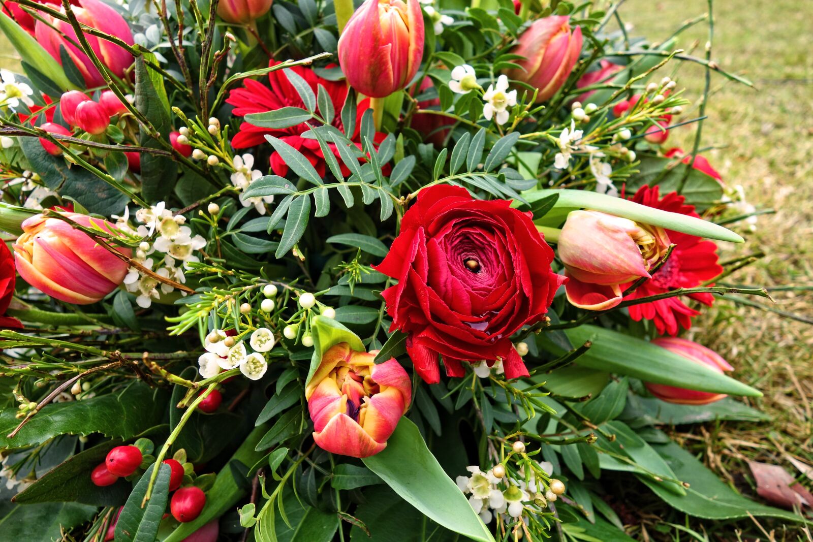 Sony Cyber-shot DSC-RX100 sample photo. Flower, flower bouquet, bouquet photography