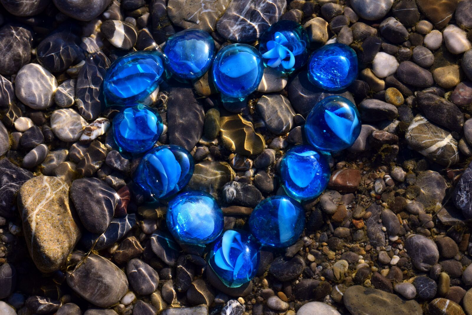 Nikon D3300 sample photo. Heart, stone, water photography