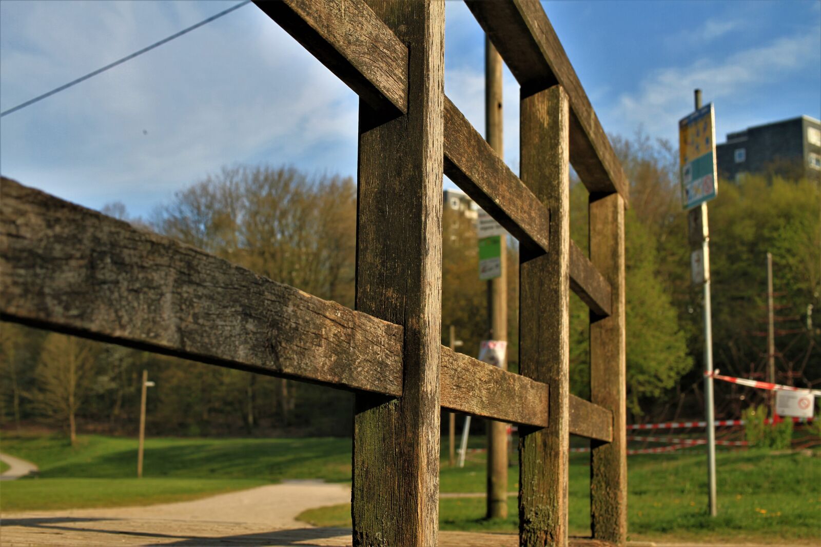 Canon EF-S 35mm F2.8 Macro IS STM sample photo. Wood fence, bridge, wooden photography