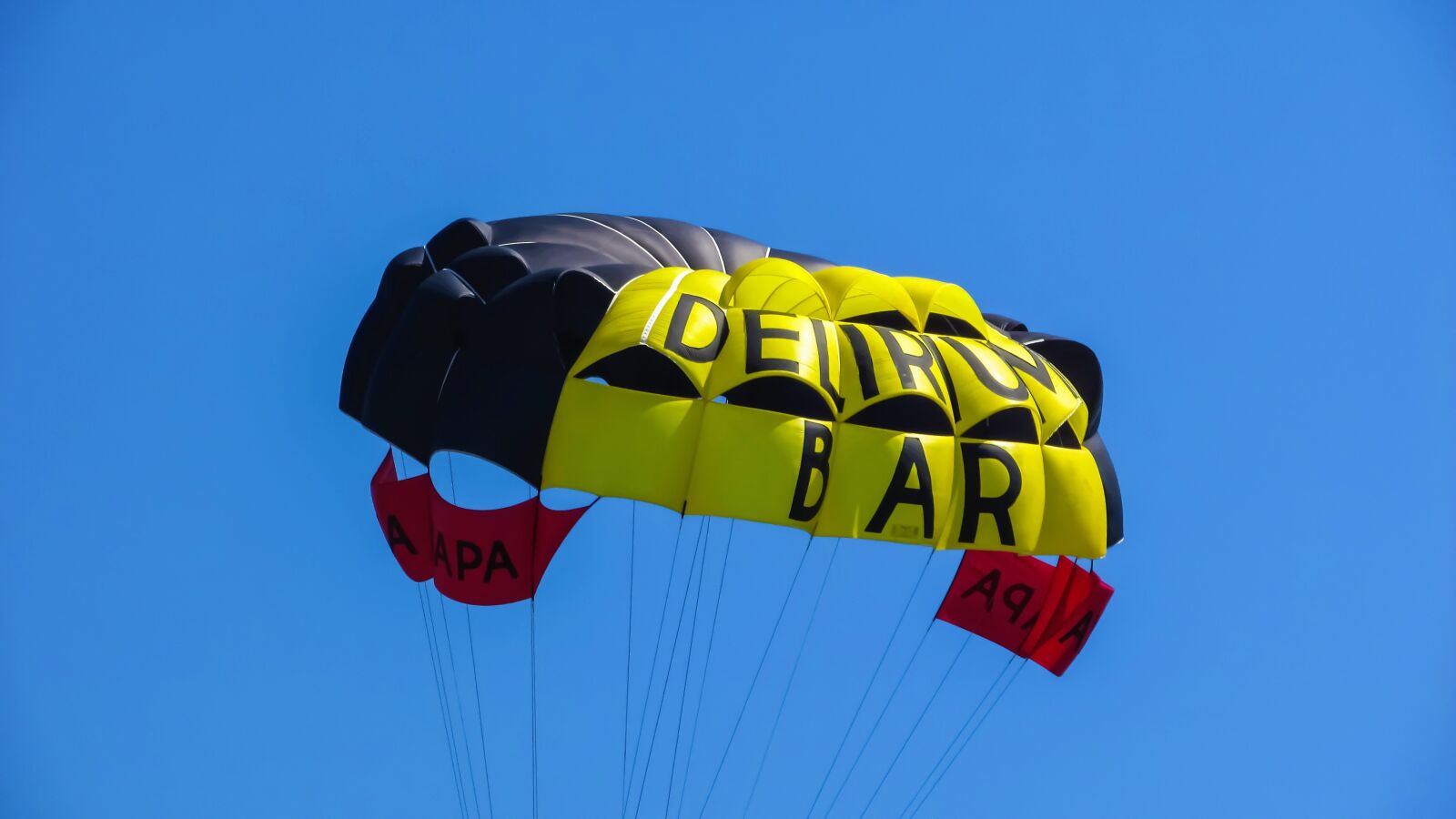 Canon PowerShot SX400 IS sample photo. Parachute, paragliding, balloon photography