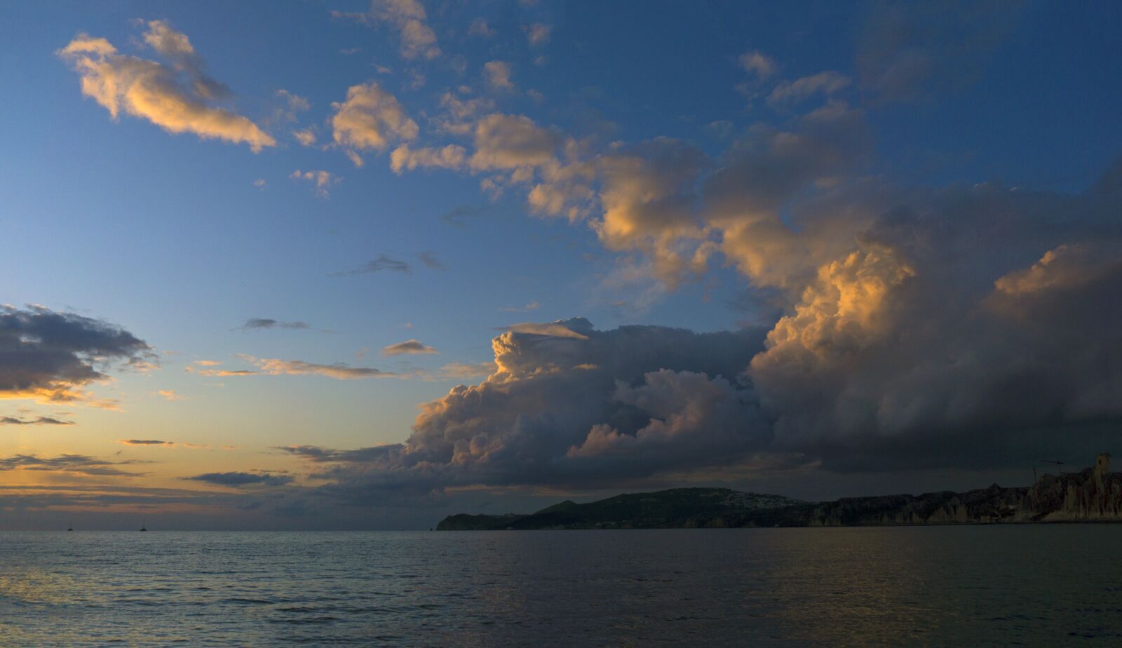 Sony Alpha NEX-7 sample photo. Santorini, sunset, cape photography