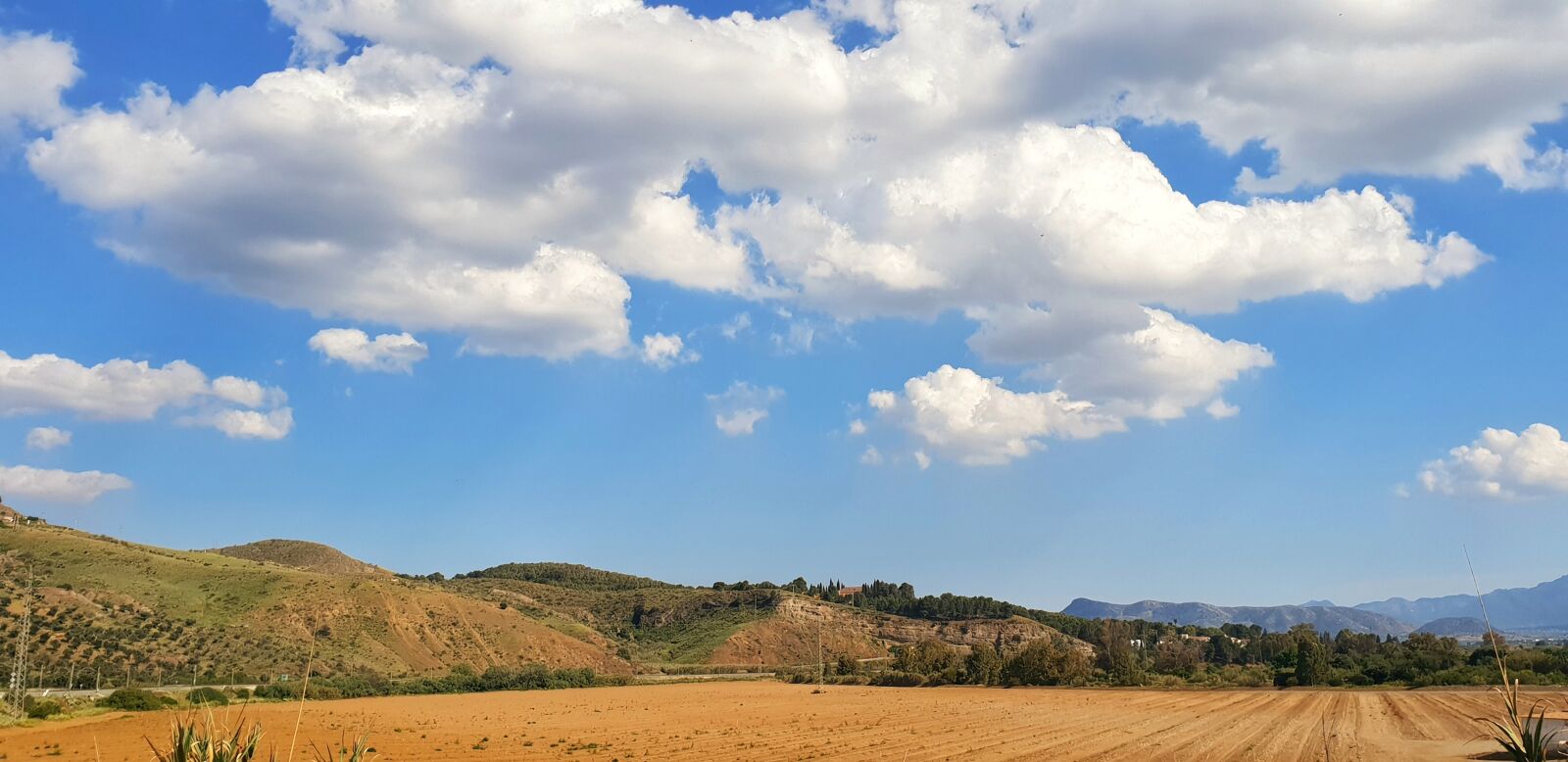 Samsung Galaxy S9+ sample photo. Cielo, nubes, campo photography
