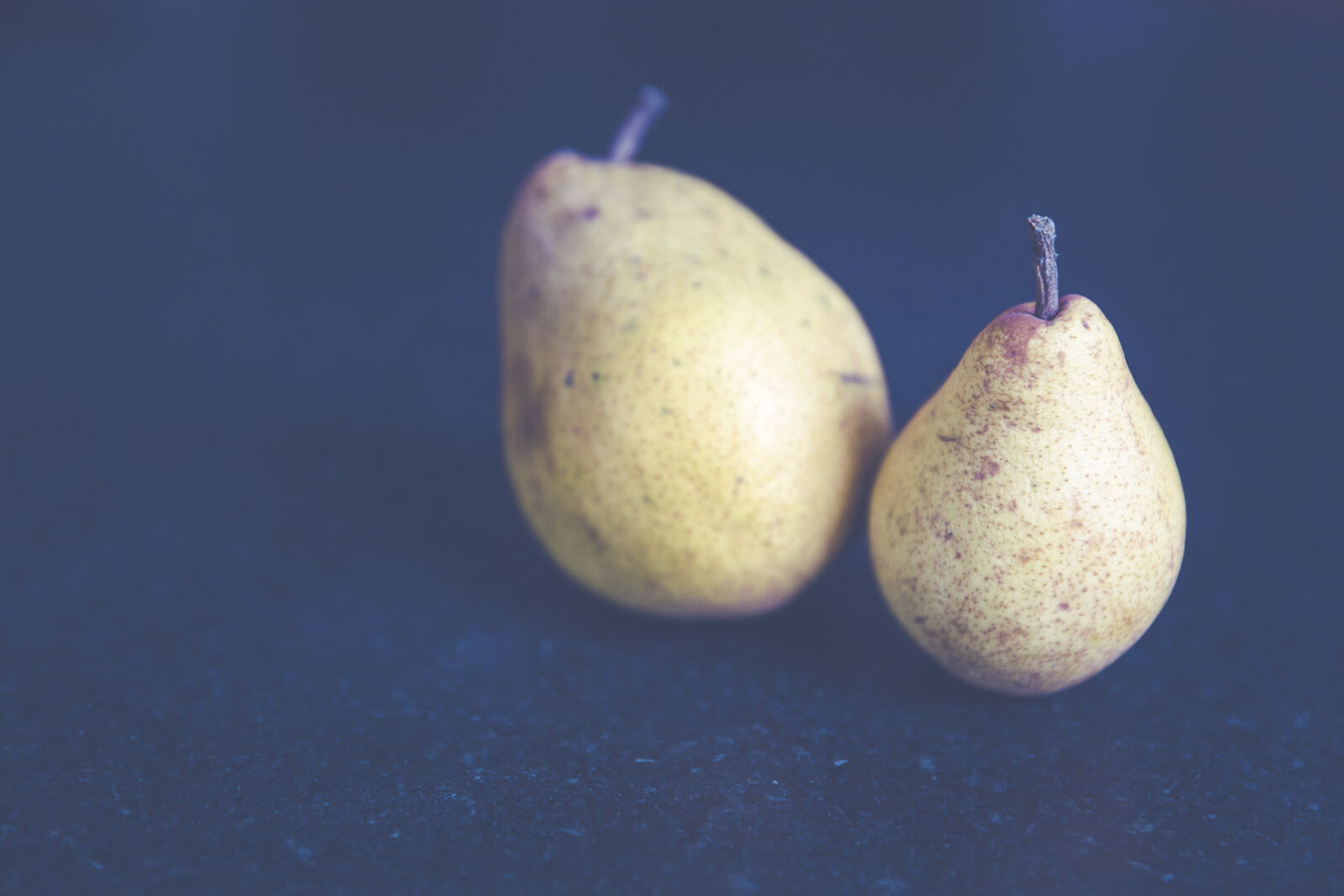 Canon EF 24-70mm F2.8L II USM sample photo. Fruits, blur, focus, close photography