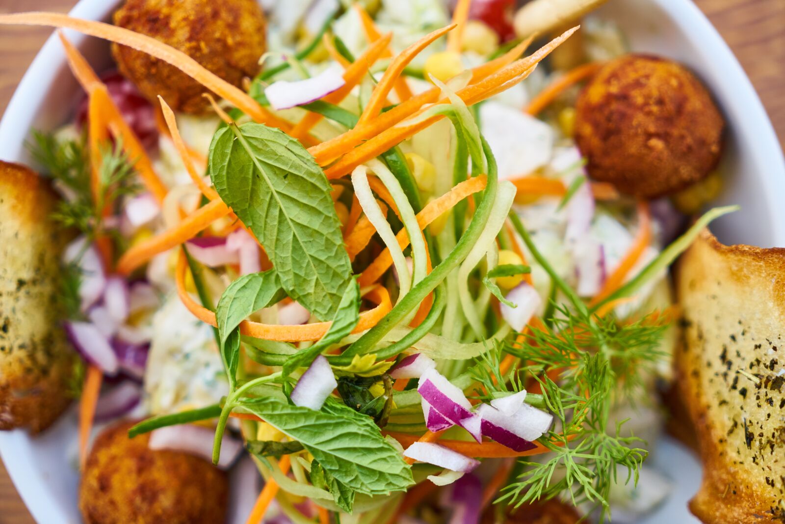 Sony a7R II sample photo. Salad, plate, food photography