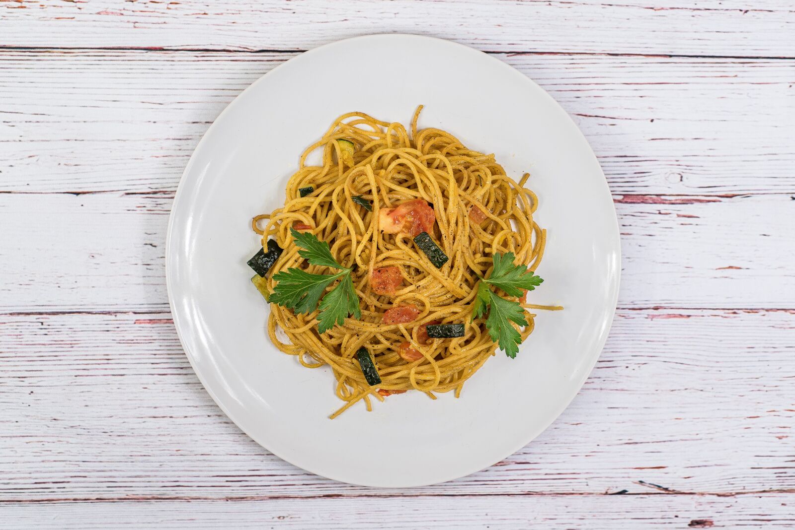 Nikon D750 sample photo. Spaghetti, fresh, pasta photography