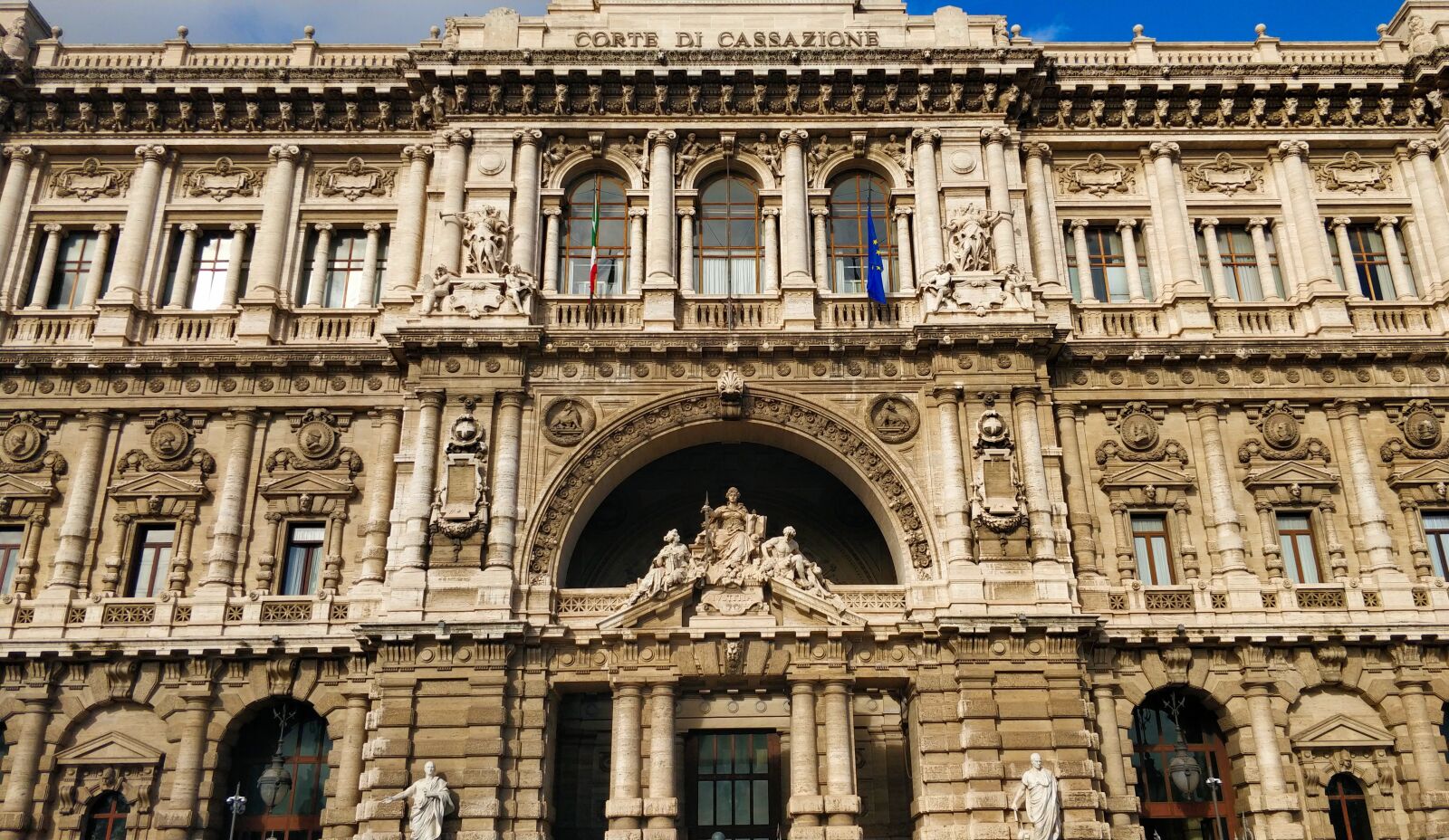 OnePlus 5 sample photo. Rome, italy, building photography