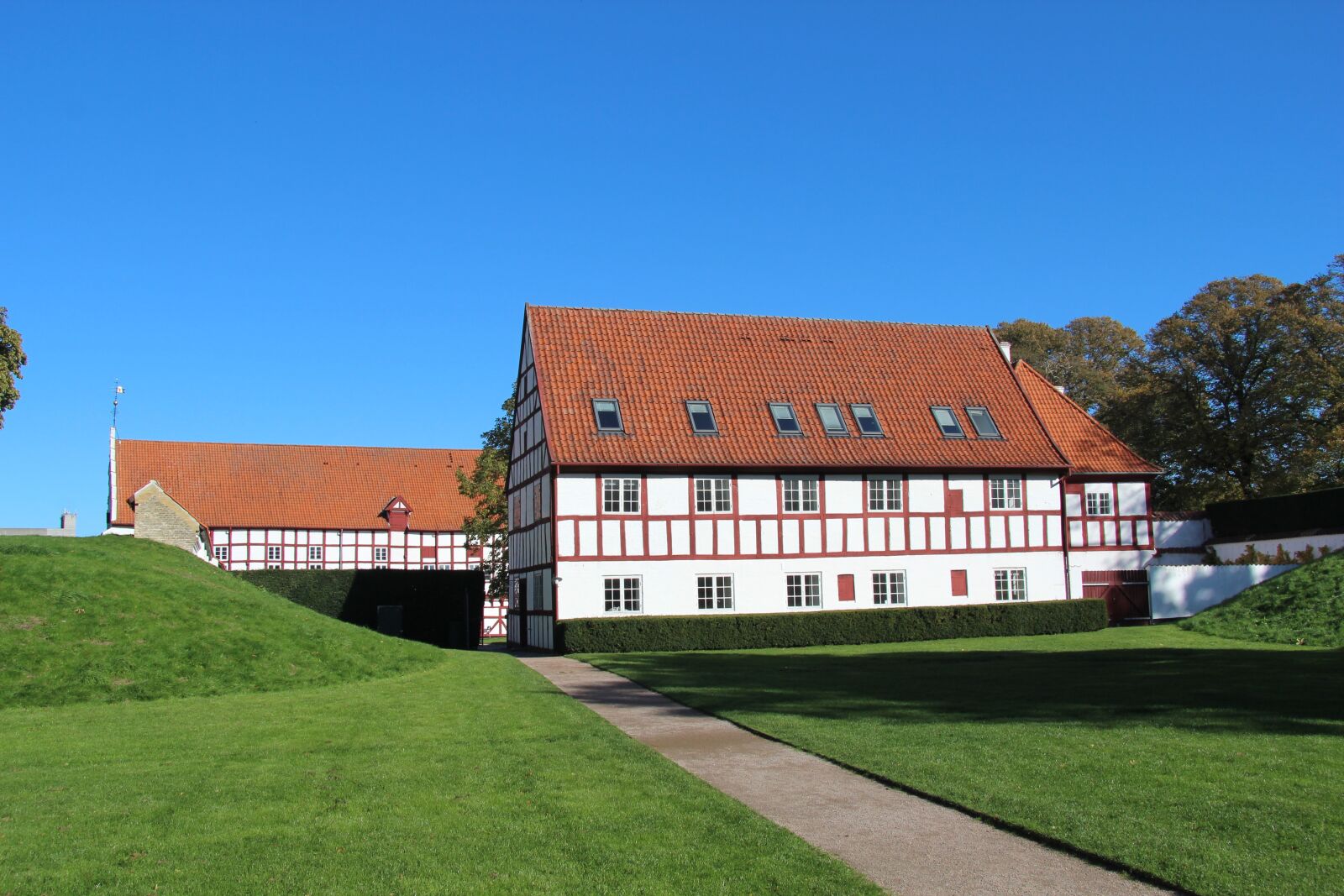 Canon EF-S 17-85mm F4-5.6 IS USM sample photo. Aalborg, denmark, castle photography