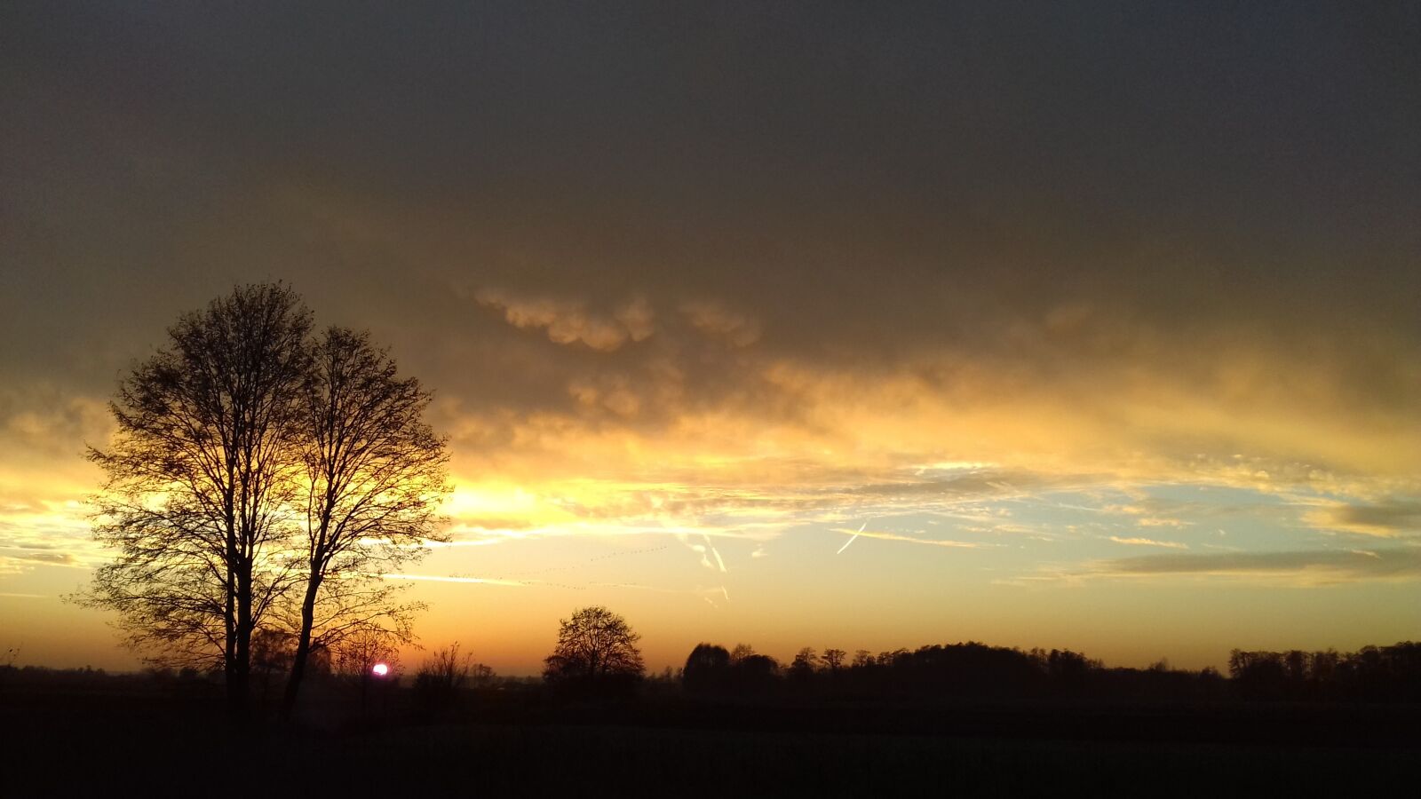 Samsung Galaxy J3(2016) sample photo. Sunset, clouds, sky photography