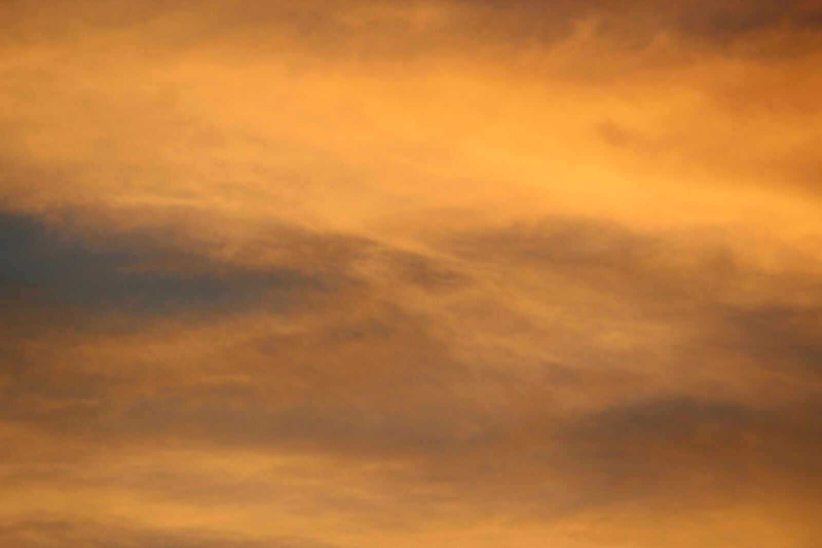 Canon EOS 600D (Rebel EOS T3i / EOS Kiss X5) sample photo. Sunset, clouds, sky photography