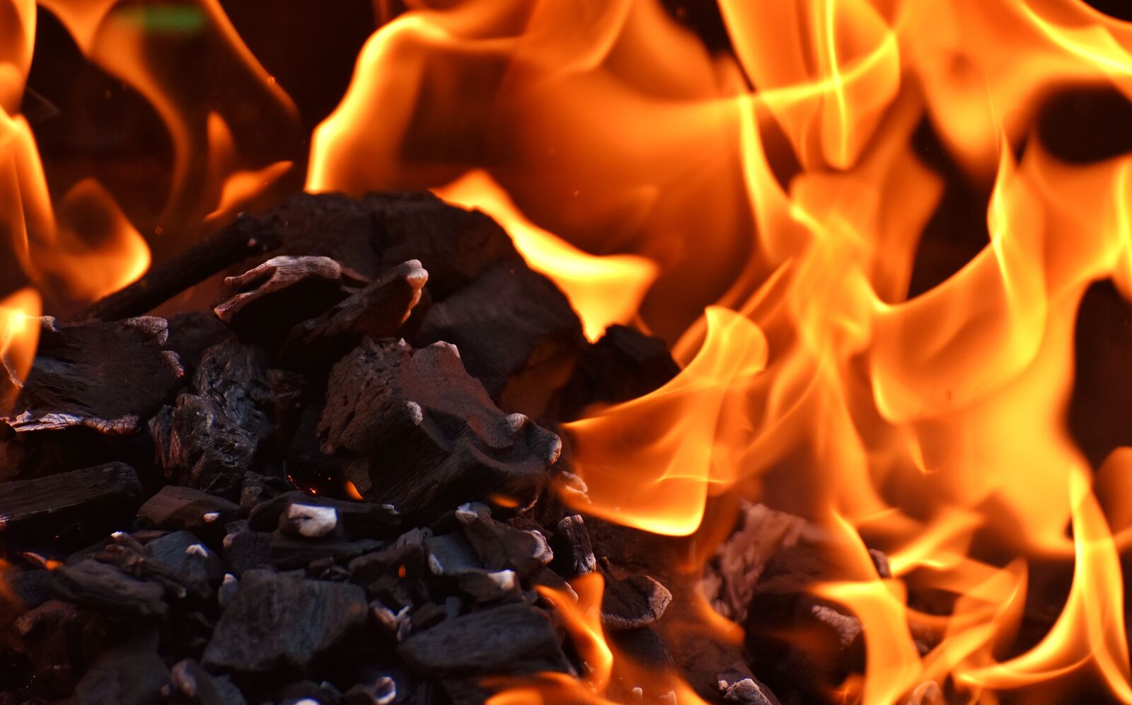 Nikon D7200 sample photo. Fire, flame, carbon photography