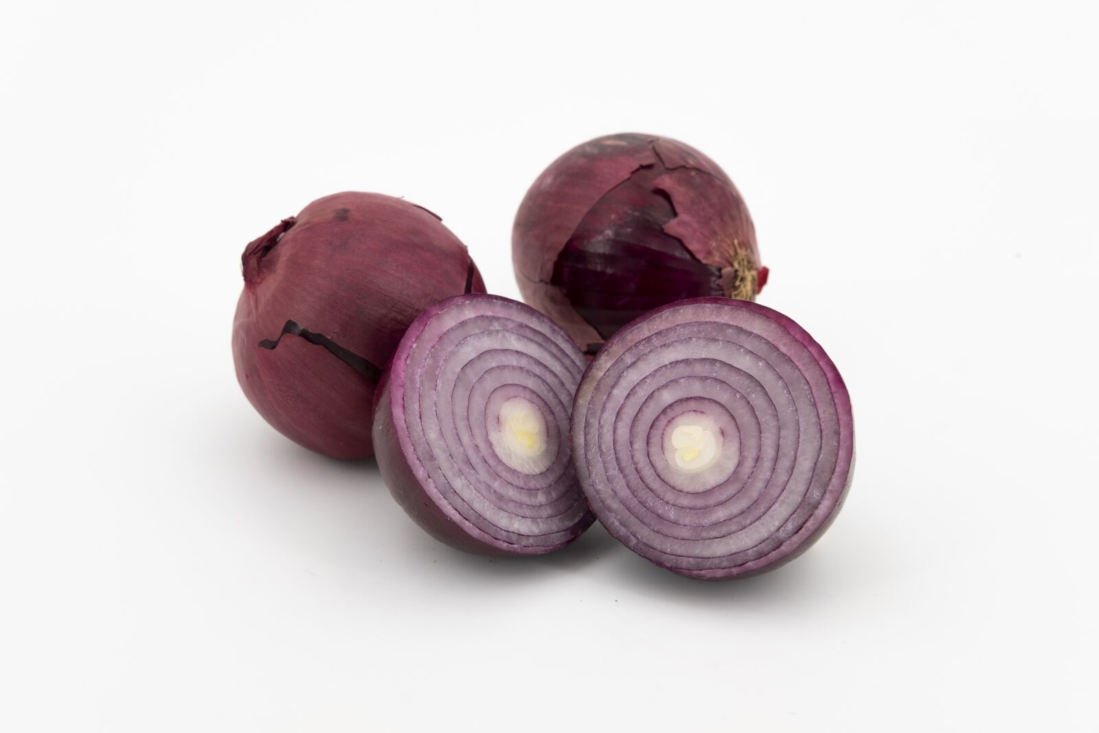 Fujifilm X-T2 + Fujifilm XF 35mm F2 R WR sample photo. Onion, red onion, vegetables photography