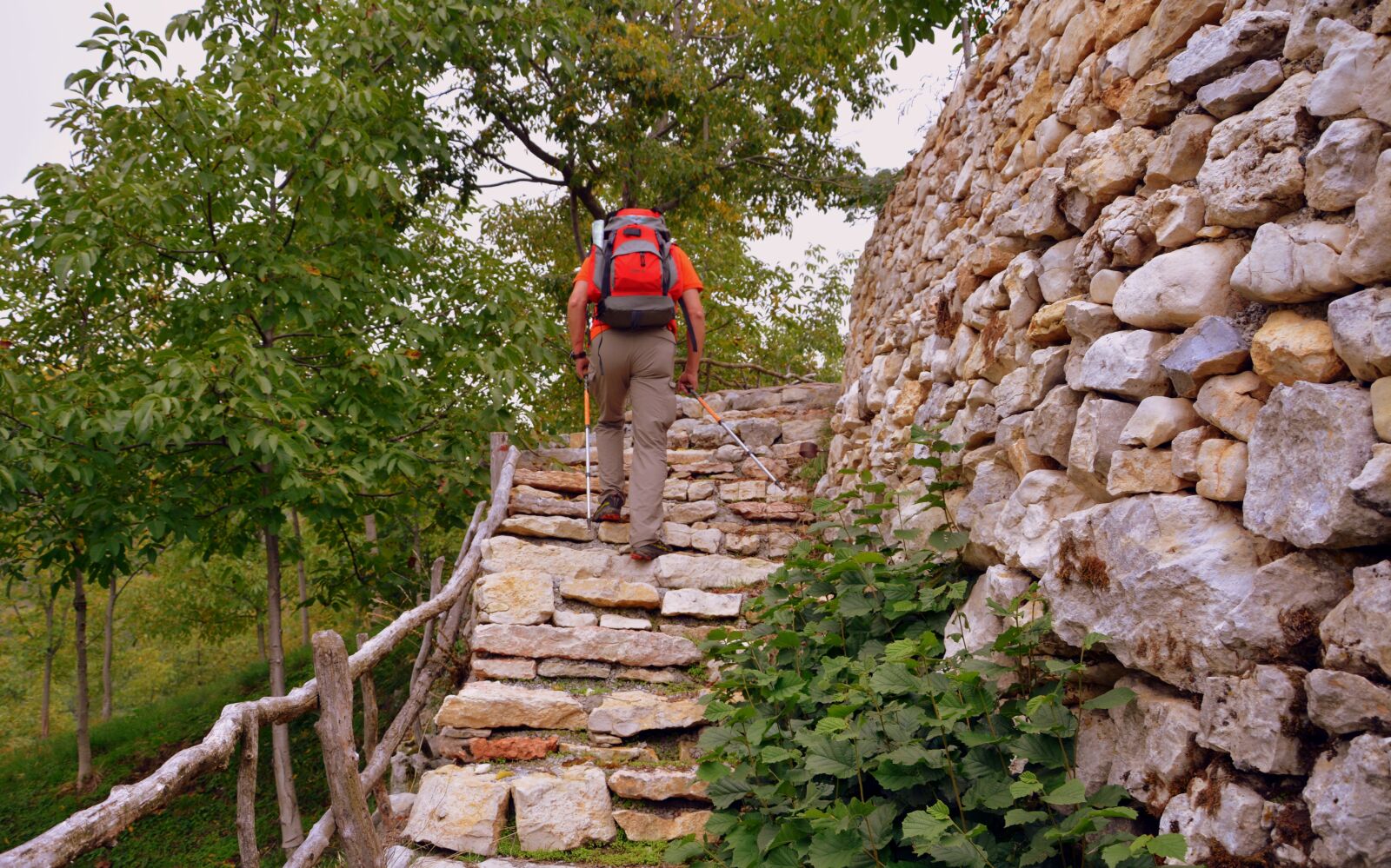 Nikon D7100 sample photo. Climb, scale, stone photography