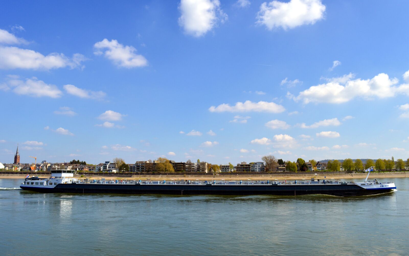 Nikon D3200 sample photo. Ship, frachtschiff, freighter photography