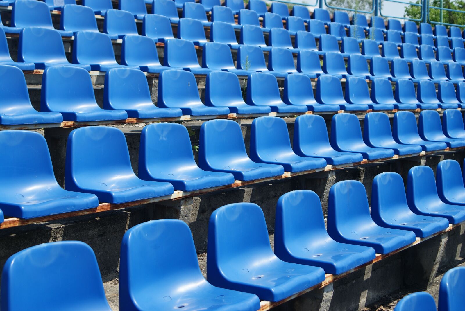 Sony Alpha DSLR-A200 sample photo. Chairs, stadion, places photography