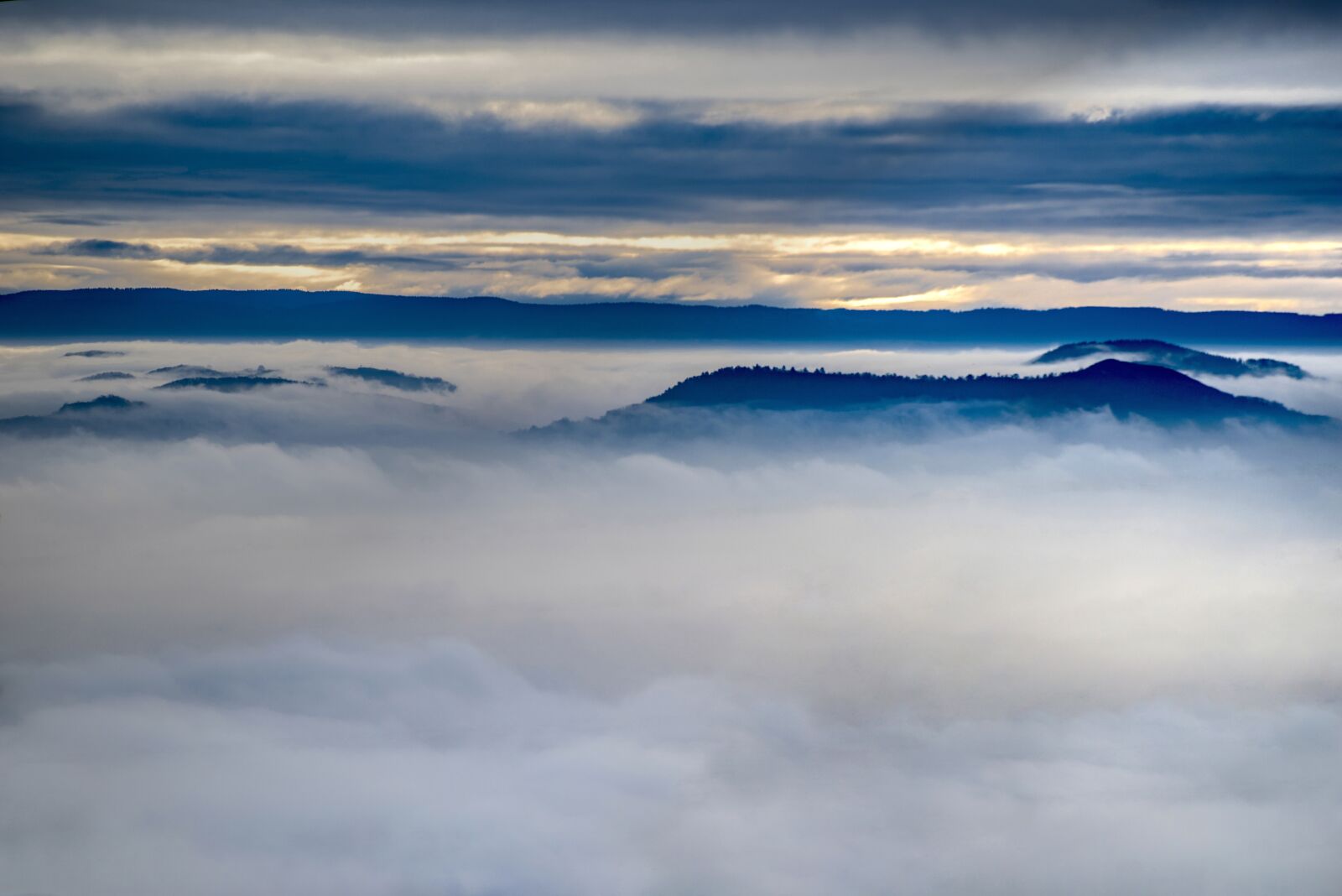 Pentax K-1 Mark II + Sigma sample photo. Landscape, winter, mountain photography