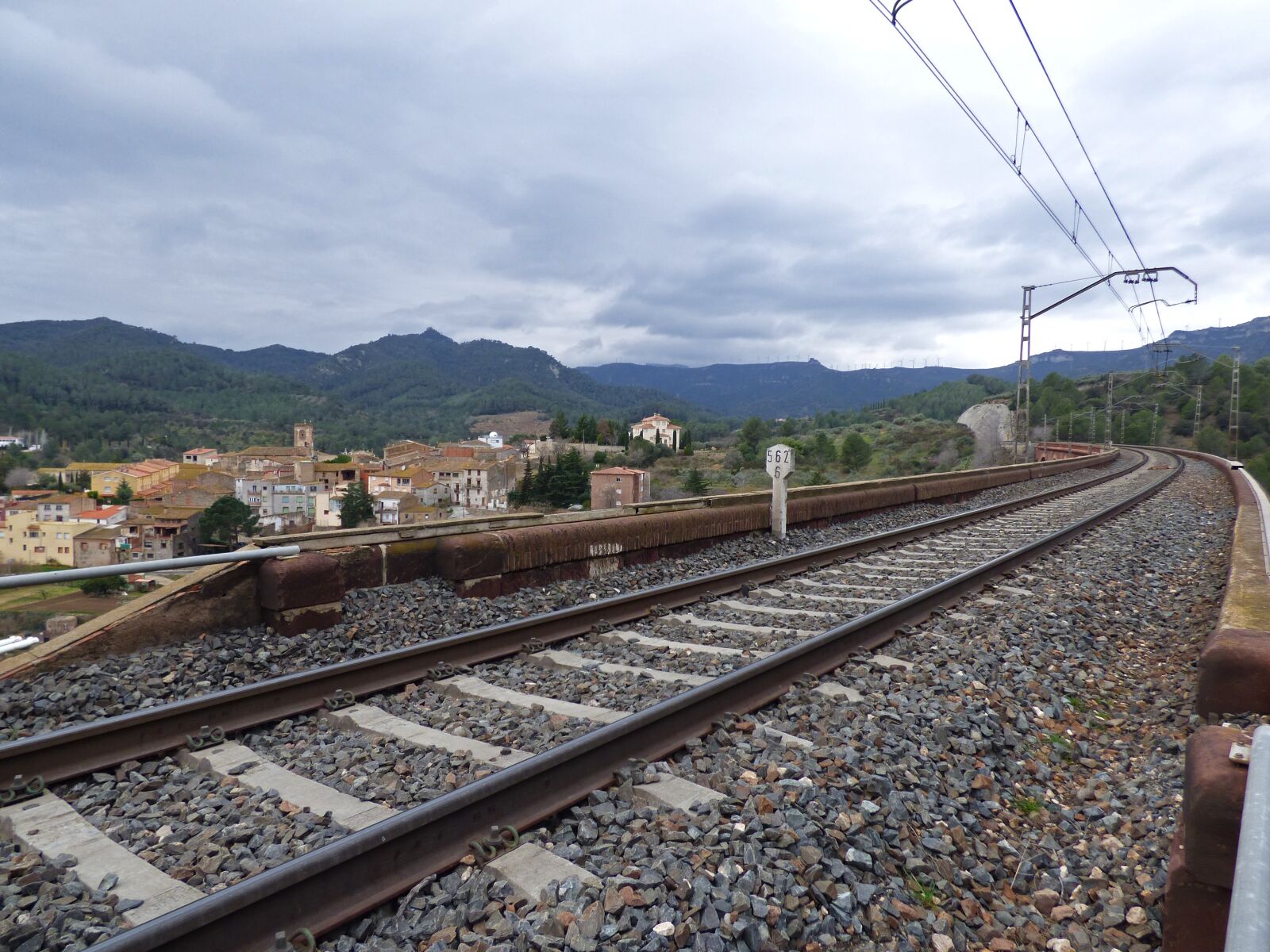 Panasonic Lumix DMC-FZ70 sample photo. Rail, via, railway photography