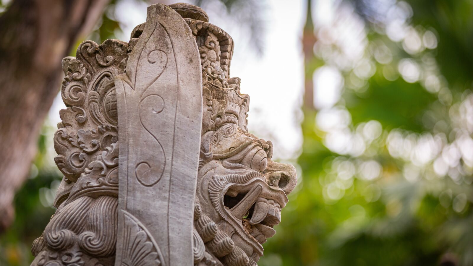 Canon EOS 5D Mark III sample photo. Statue, indonesia, stone photography