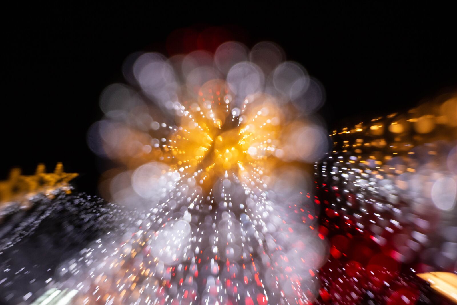 Canon EOS 100D (EOS Rebel SL1 / EOS Kiss X7) sample photo. Christmas light, abstract, background photography