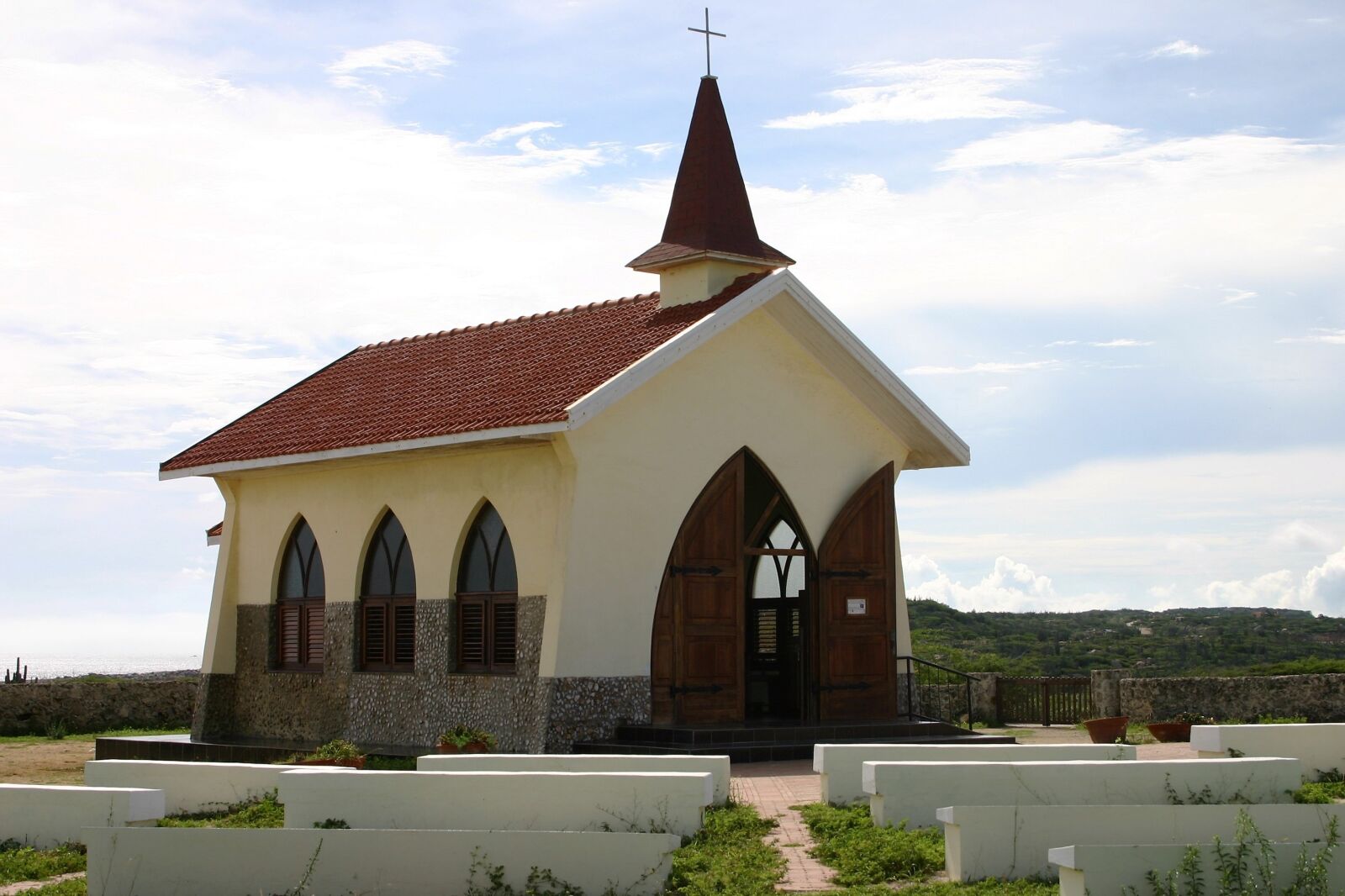 Canon EOS 300D (EOS Digital Rebel / EOS Kiss Digital) sample photo. Church, architecture, caribbean photography